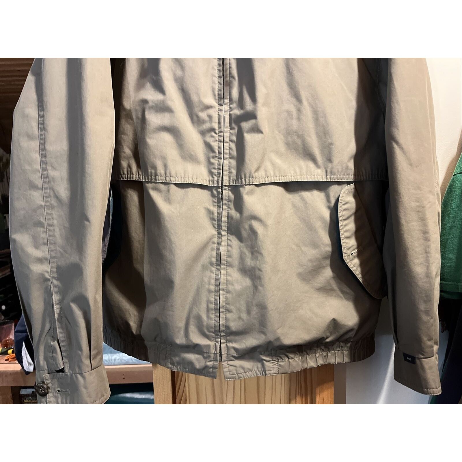 London Fog London Fog Vintage Men’s L Gray Full Zip Windbreaker Jacket Size US L / EU 52-54 / 3 - 10 Thumbnail