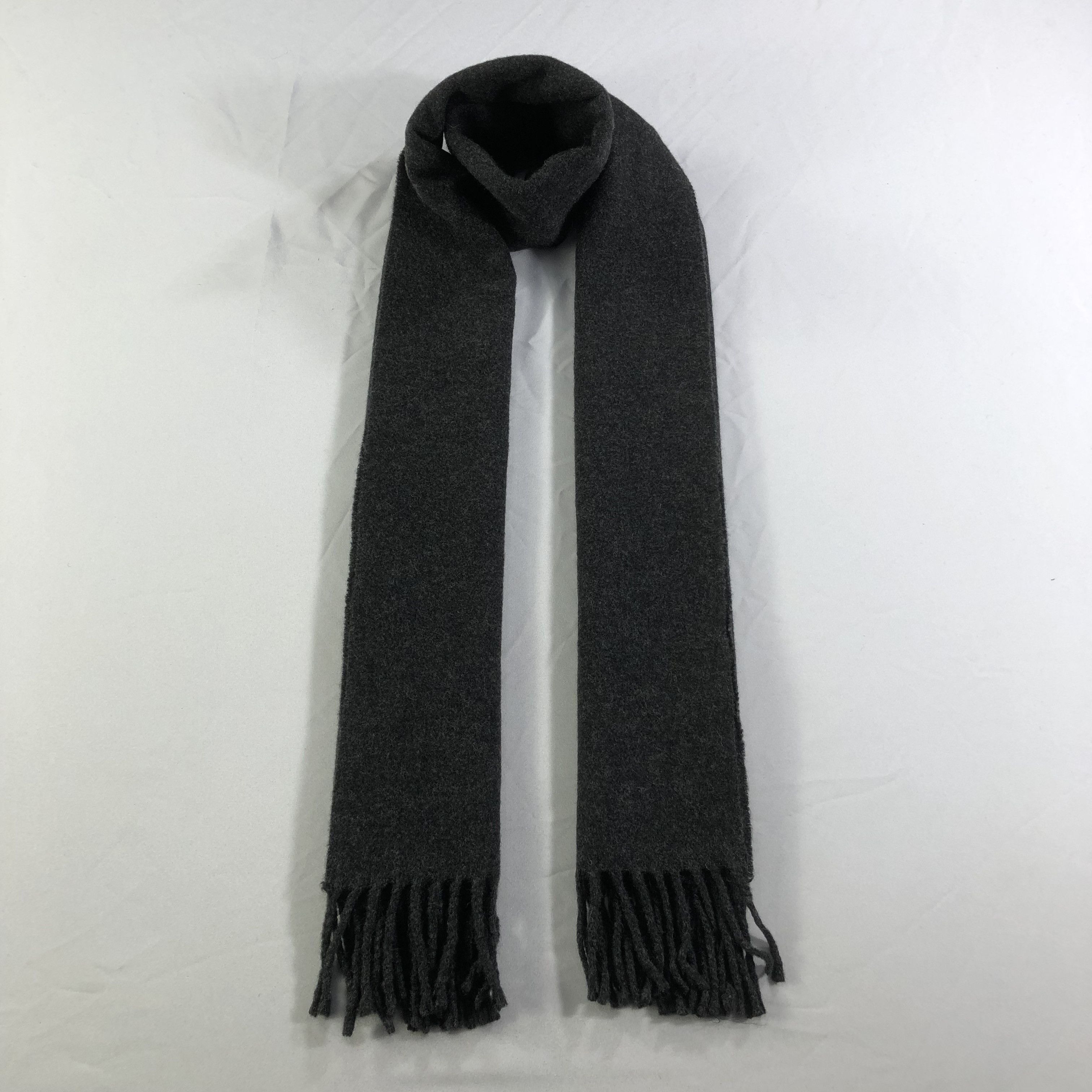 Vivienne Westwood Vivienne Westwood Plain Wool Scarf Muffler V1436 Size ONE SIZE - 2 Thumbnail
