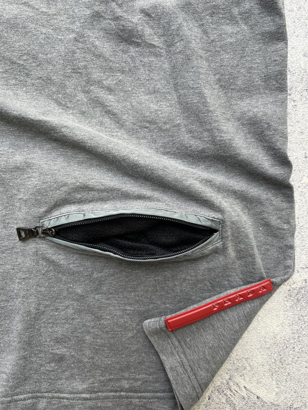 Prada 1999 Prada Sport Back Pocket Stretch Tee Size US L / EU 52-54 / 3 - 5 Thumbnail