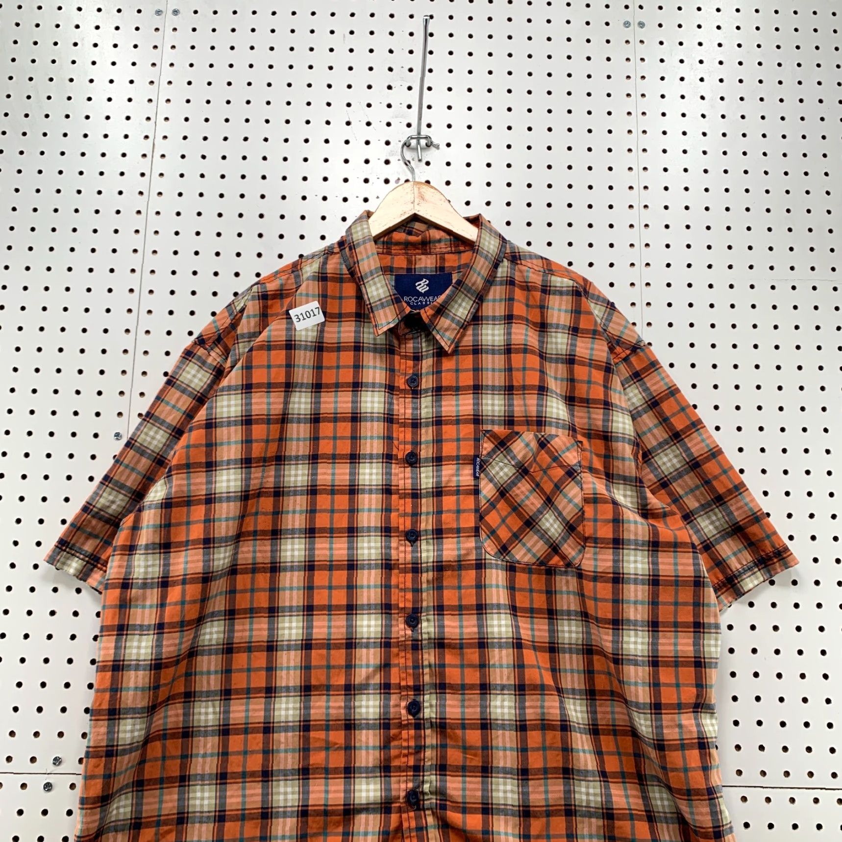Rocawear VINTAGE Rocawear Button-Up Shirt Mens 3XL Orange Plaid Y2K 28x34 Shirt Mens 3XL Orange Brown Plaid Rocawear Button-Up Shirt Mens 3XL Vintage Size US XXL / EU 58 / 5 - 2 Thumbnail