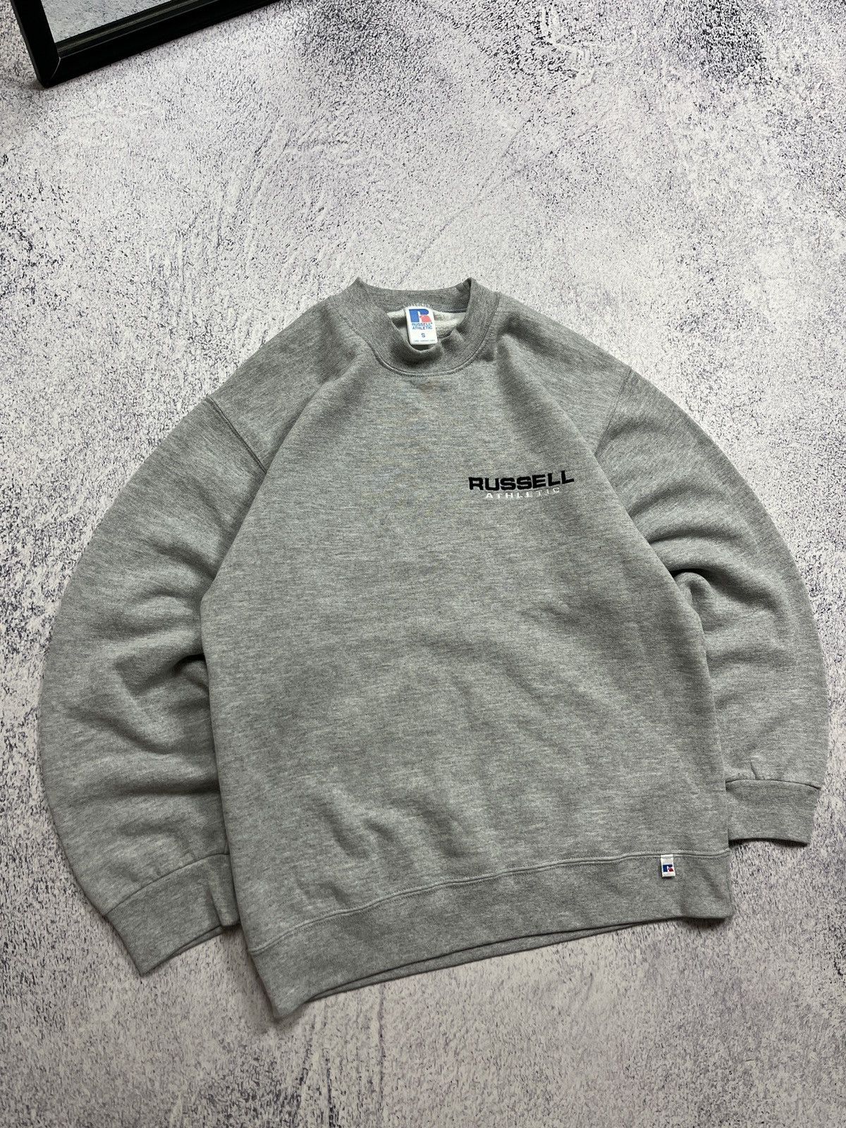 Russell Athletic × Vintage Vintage 90s y2k Russell Athletic Sweatshirt Boxy Fit Gray Size US S / EU 44-46 / 1 - 2 Thumbnail