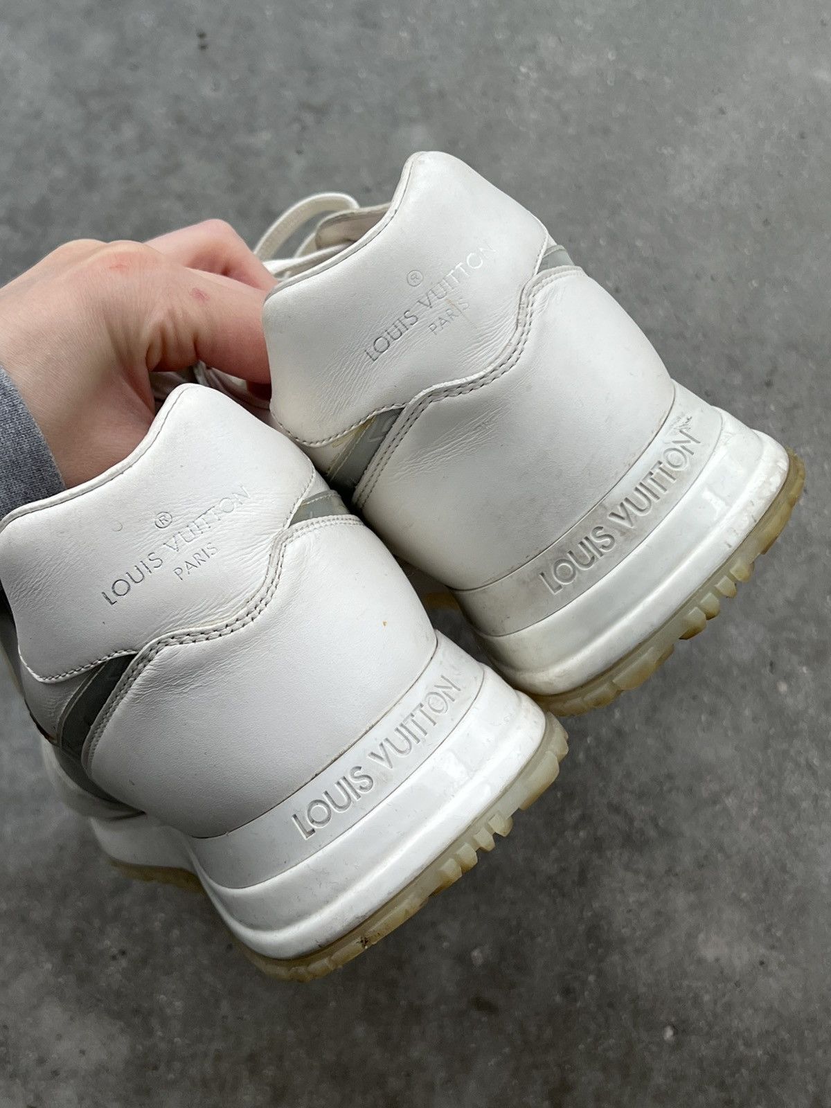 Designer × Louis Vuitton Louis Vuitton Run Away Sneaker Hype Designer rare 8LV Size US 9.5 / EU 42-43 - 7 Thumbnail