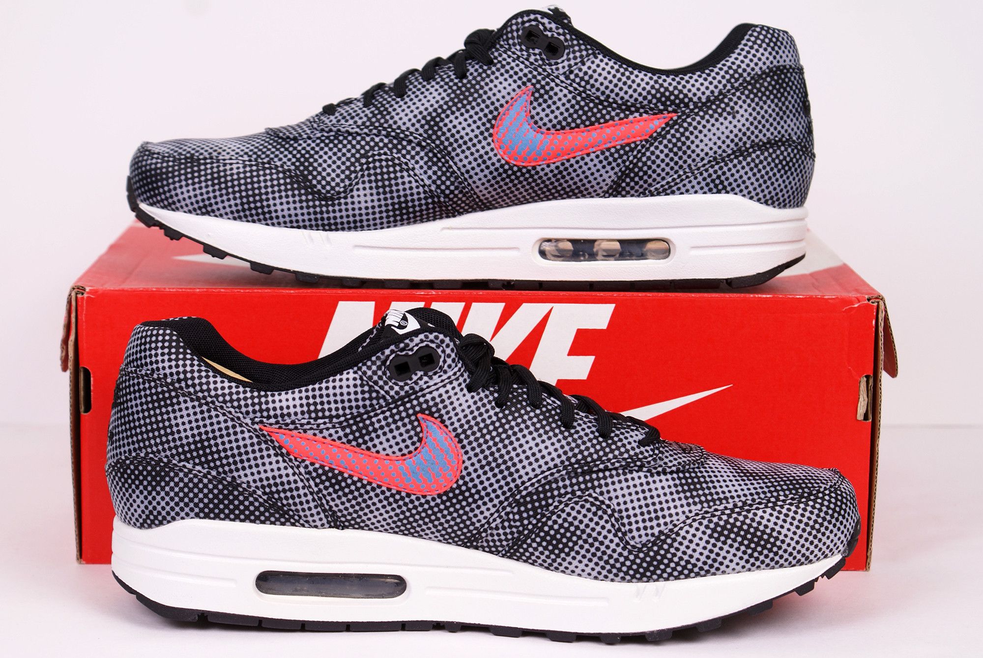 Nike 2014 Nike Air Max 1 FB QS HYPERVENOM Black Bright Crimson Size US 10.5 / EU 43-44 - 2 Thumbnail