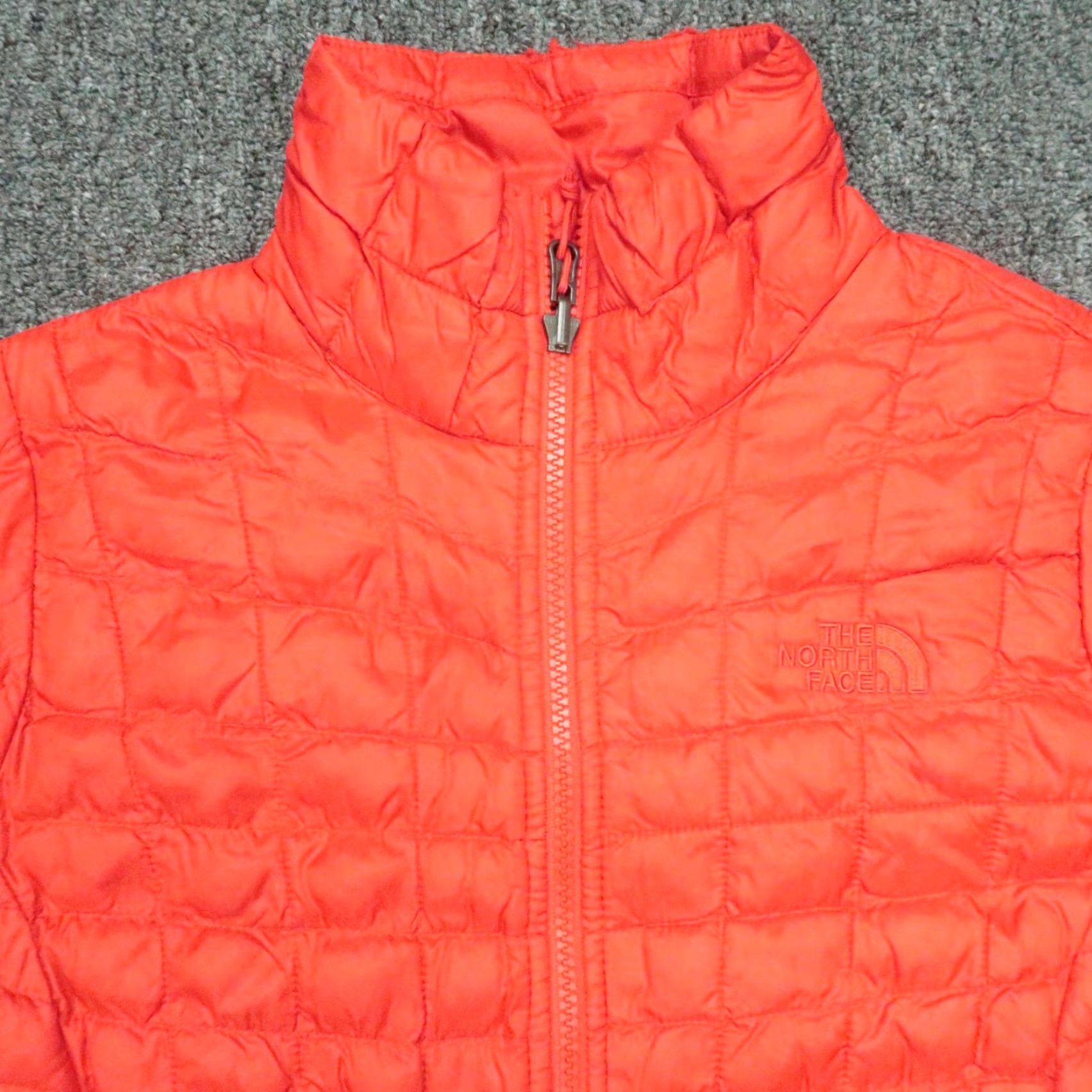 The North Face The North Face Jacket Womens Small Red Thermoball Quilted Puffer Full Zip Pocket Size S / US 4 / IT 40 - 2 Thumbnail