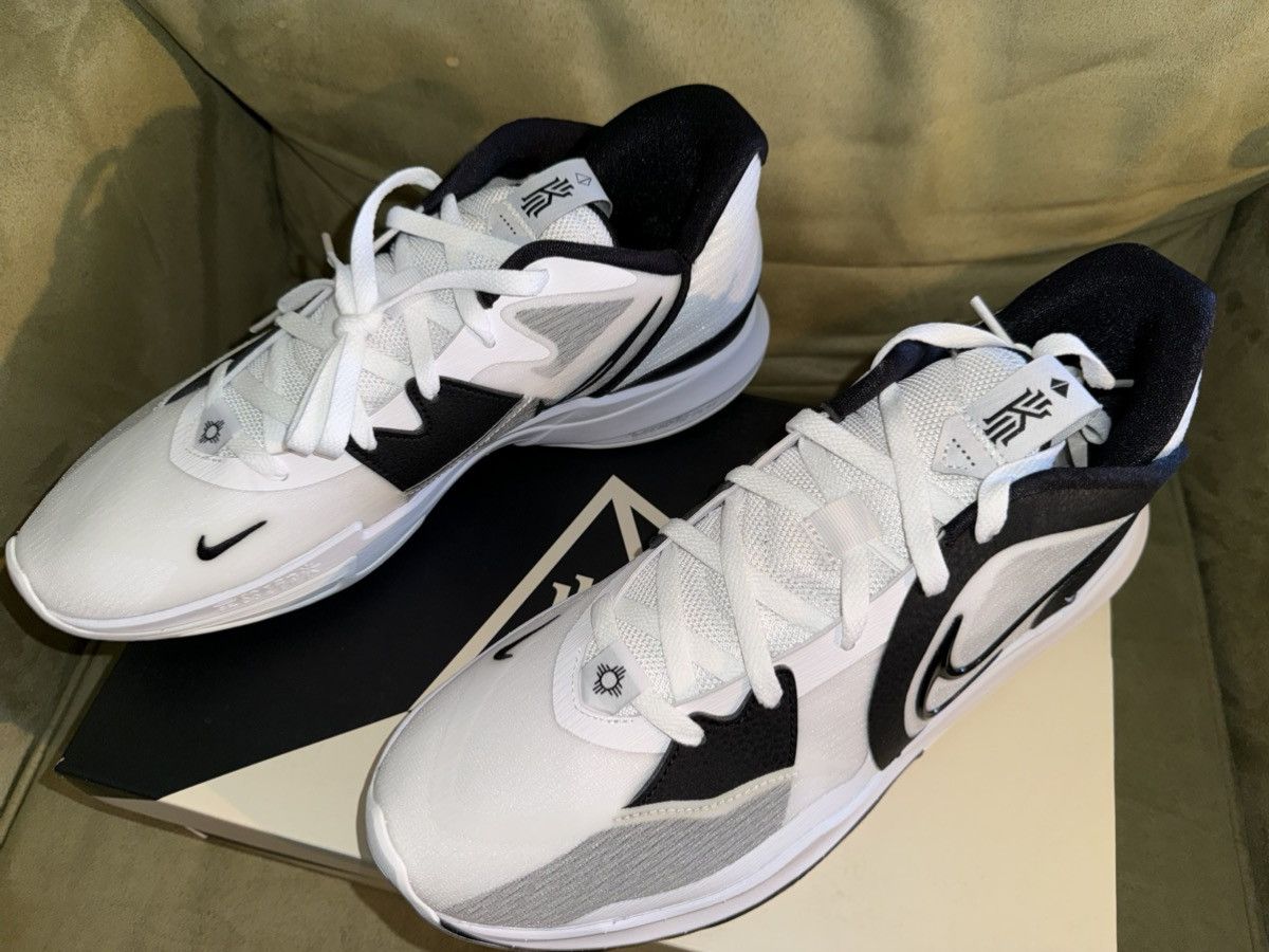 Nike Nike Kyrie 5 TB Promo (players only) “Panda” wht/blk, NEW!! Size US 13 / EU 46 - 2 Thumbnail