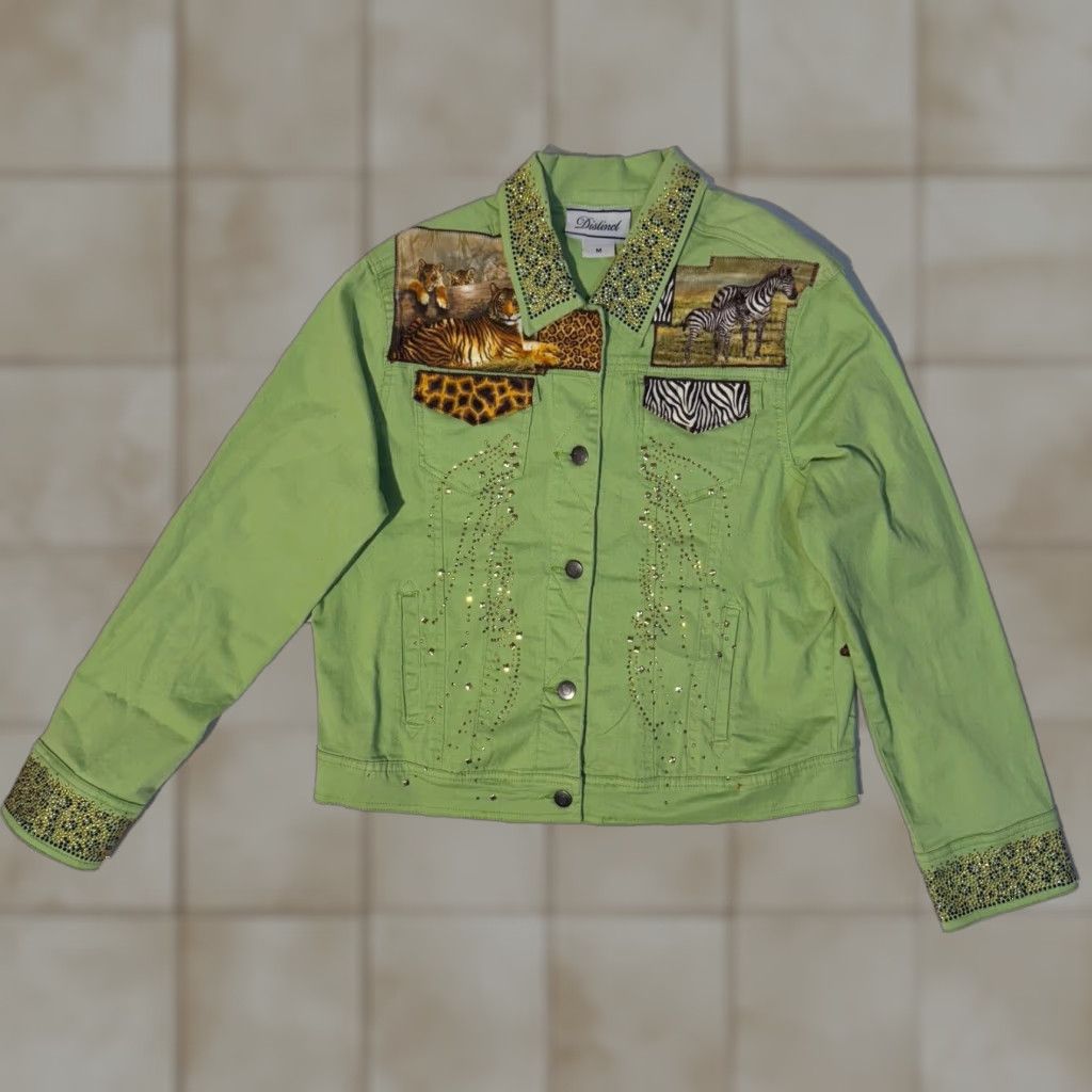 Denime VINTAGE Distinct Distinct Green Tiger Zebra Denim Jean Jacket M Rhinestones Bling Safari Zoo Jacket Shorts? Size 32" / US 10 / IT 46 - 1 Thumbnail