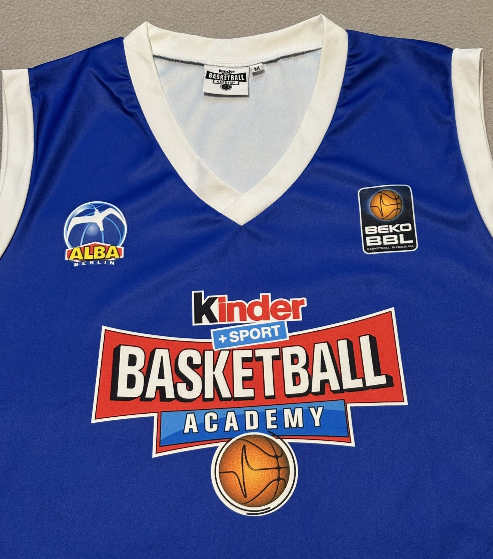 Other Alba Berlin Basketball Academy BBL Basketball Jersey, size M Size US M / EU 48-50 / 2 - 6 Thumbnail