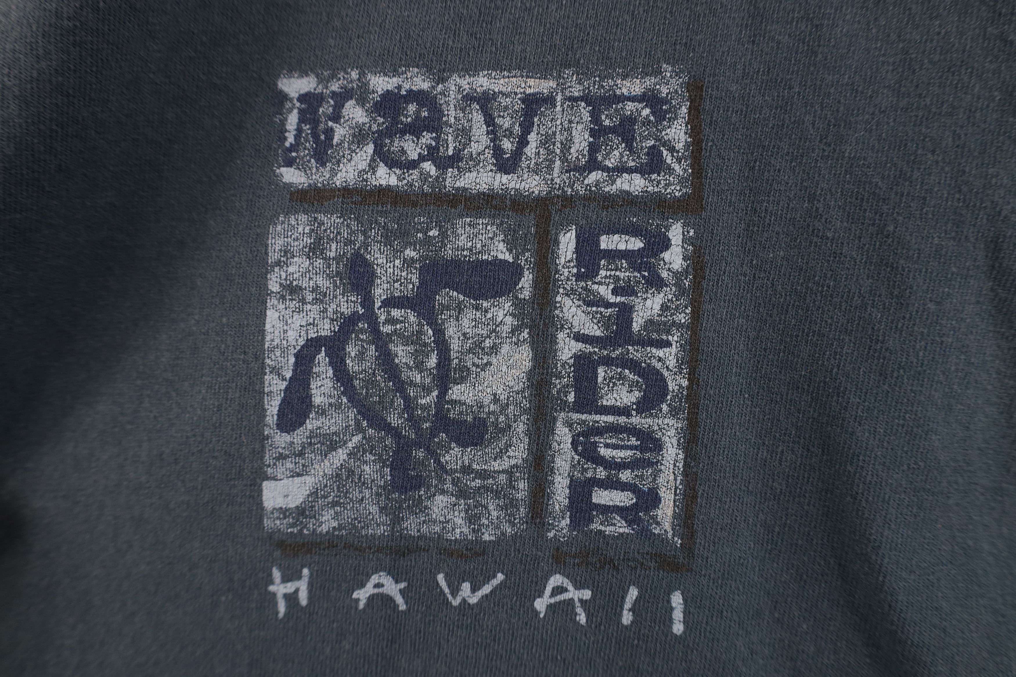 Vintage Vintage 90s Y2K Streetwear Wave Rider Hawaii Surfing T-Shirt Size US M / EU 48-50 / 2 - 4 Thumbnail