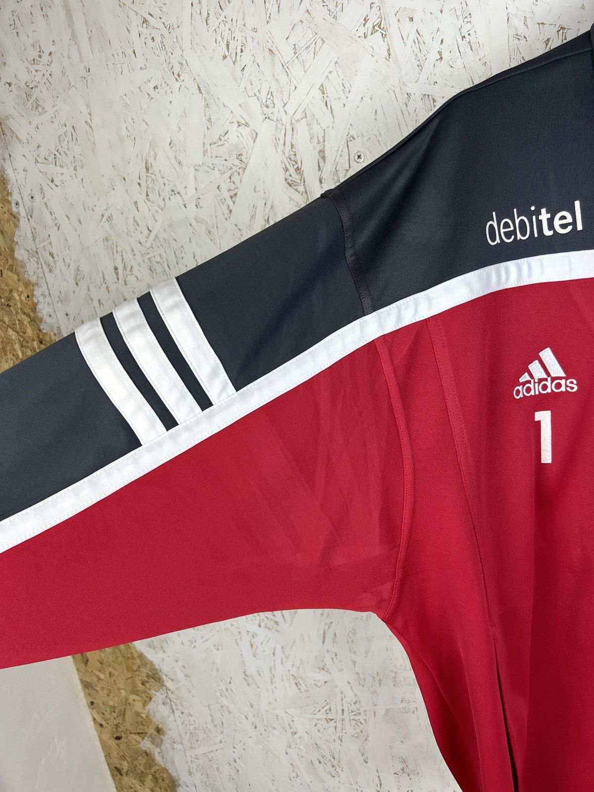 Adidas 00s Adidas Stuttgart 2001/02 Tracksuit Jacket Red Size L Size US L / EU 52-54 / 3 - 7 Thumbnail