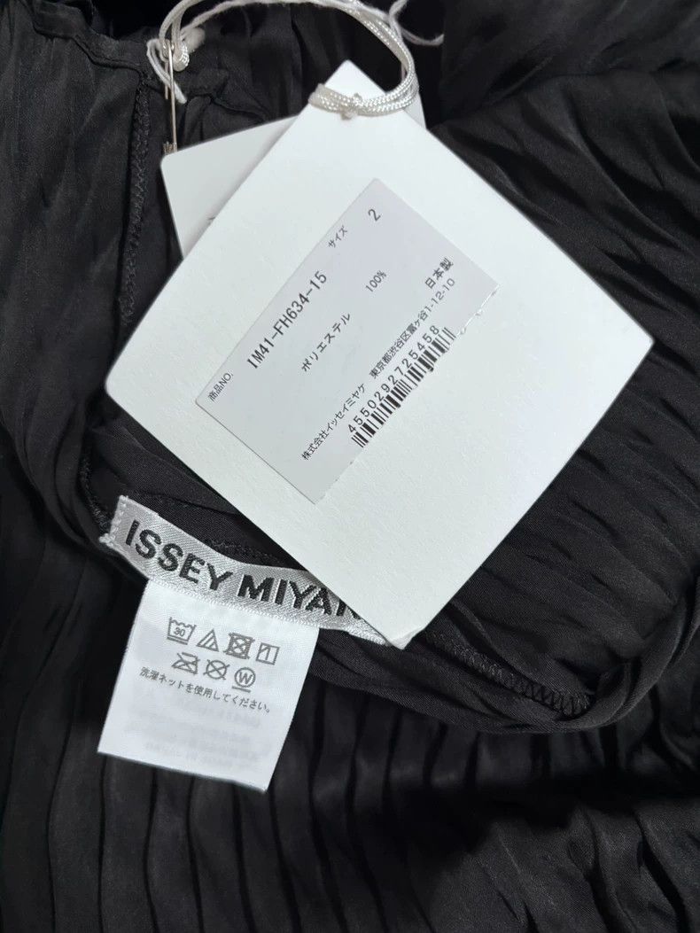 Issey Miyake Issey Miyake Black large fish-scale dress Size M / US 6-8 / IT 42-44 - 2 Thumbnail