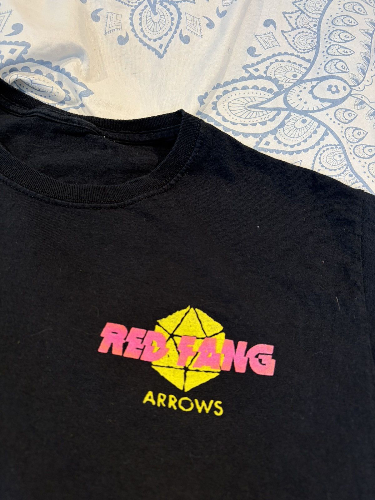 Vintage Red Fang Shirt medium Size US M / EU 48-50 / 2 - 4 Thumbnail