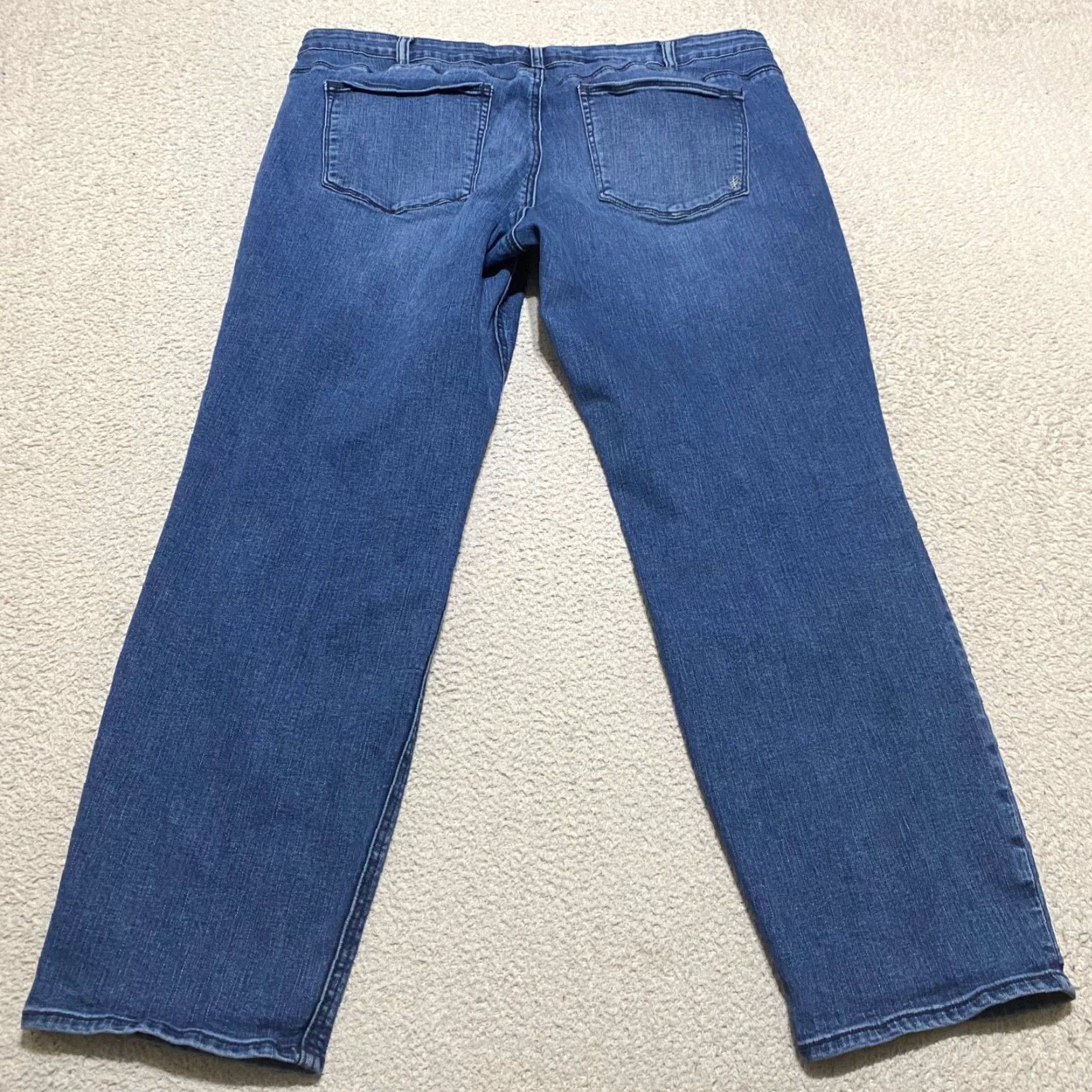 Silver Jeans Co. Silver Jeans Womens Plus Jeans Blue Denim Medium Wash 18 5-Pocket Straight Regular Fit Closet 28in Inseam Mens Womens Girls Boys Size 40" / US 18 - 2 Thumbnail