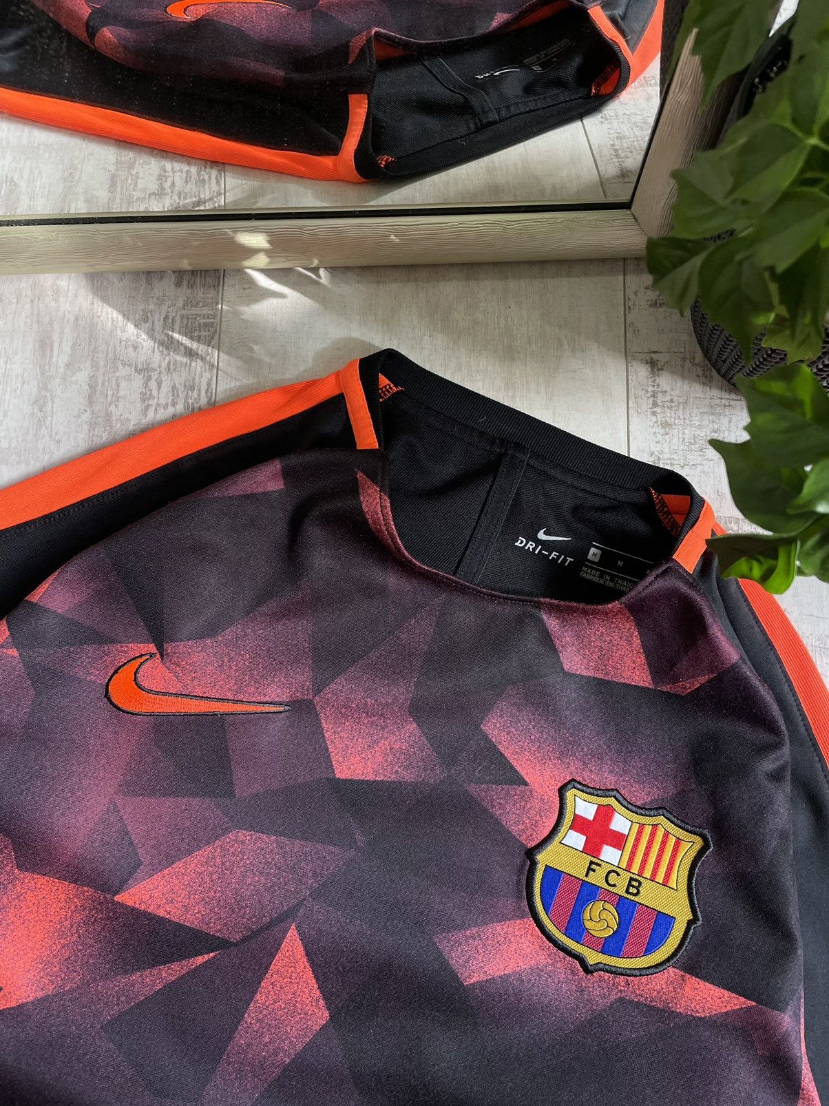 Nike Nike FC Barcelona 2017/2018 Long Sleeve Jersey Training Size US M / EU 48-50 / 2 - 5 Thumbnail