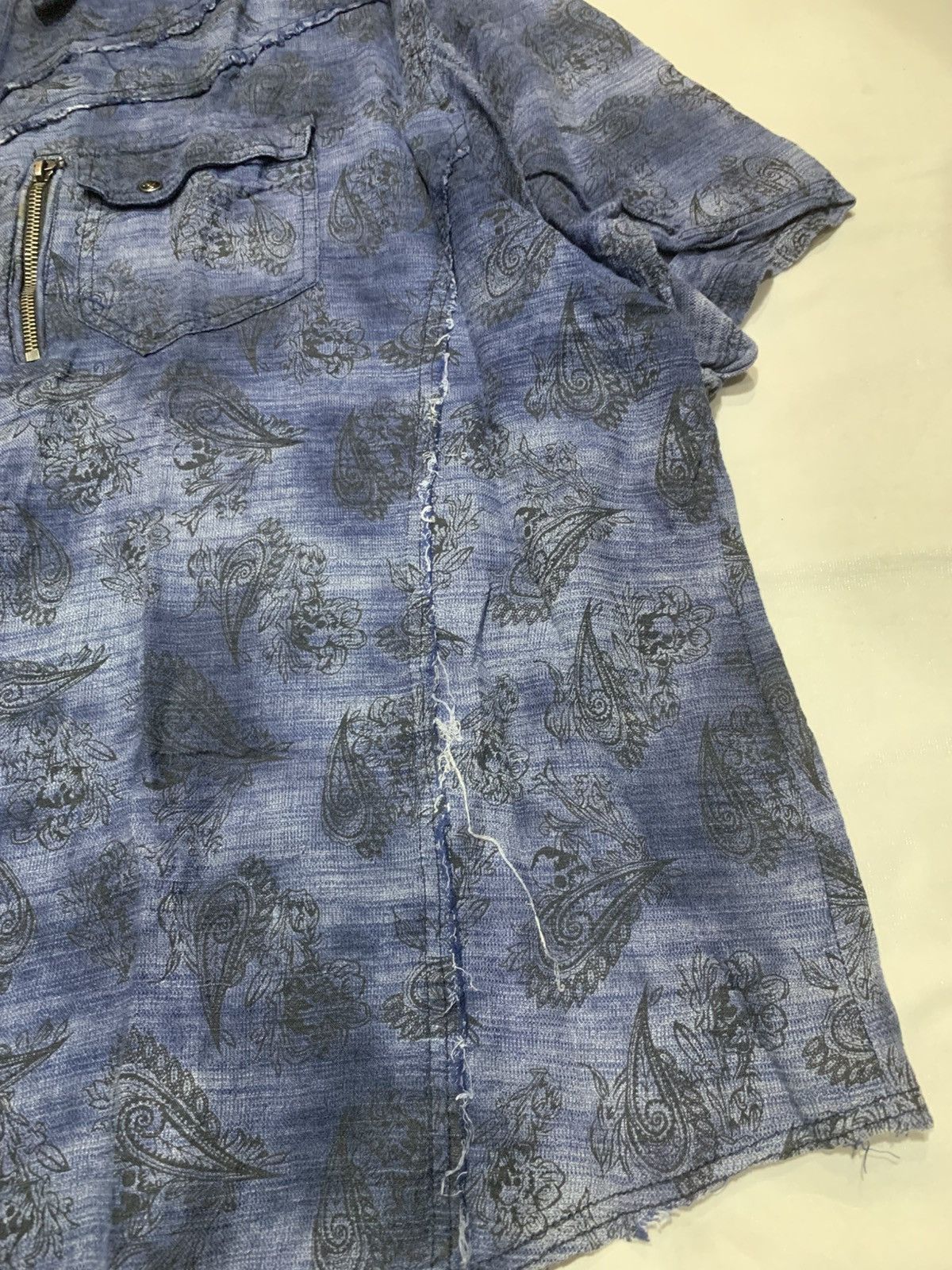 In The Attic 🔥Rare🔥Vintage In The Attic AOP Bandana Skull Button Up Shirt Size US XXL / EU 58 / 5 - 2 Thumbnail