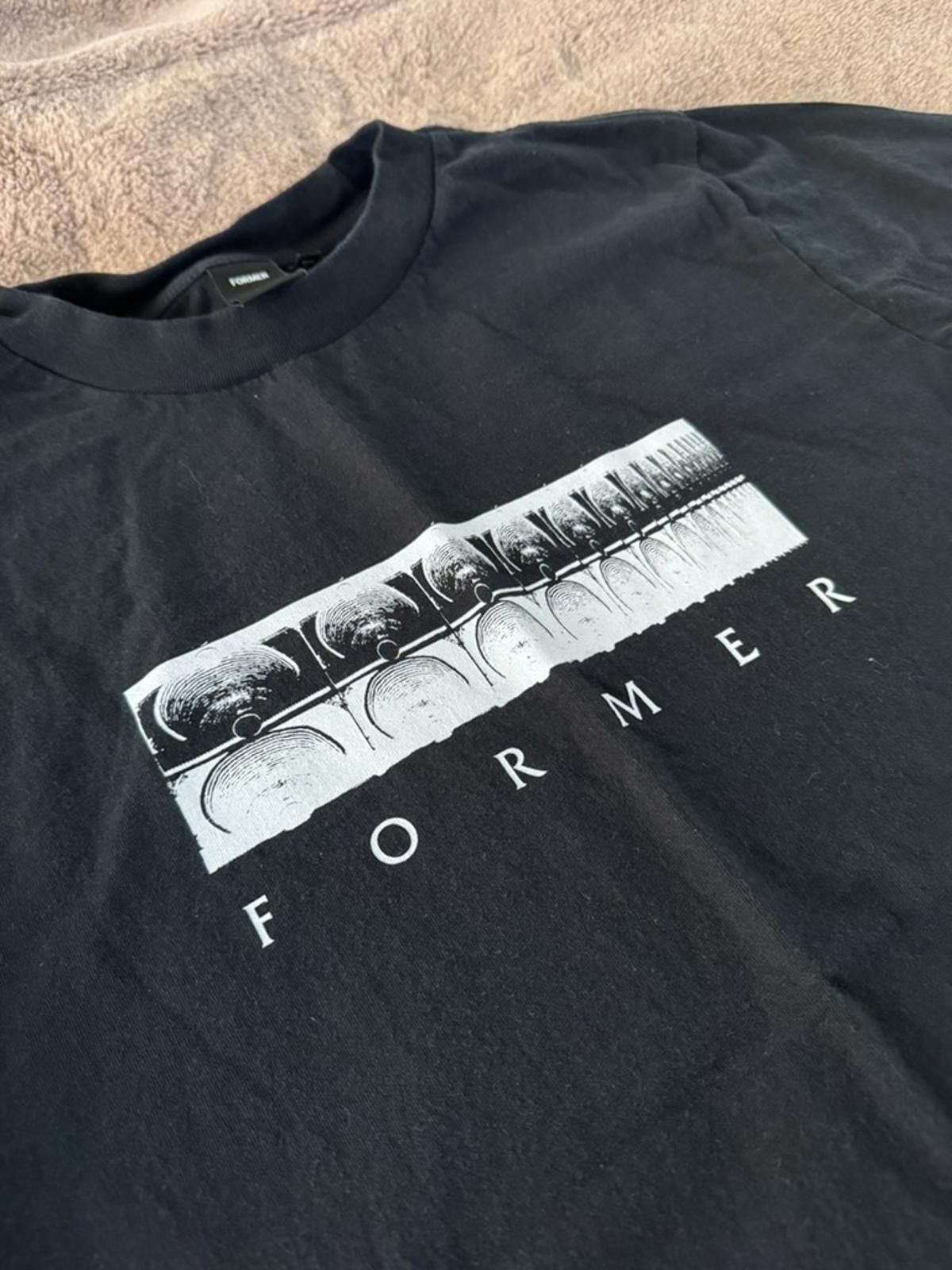 Forme D'Expression Former Black Graphic T-Shirt Medium Size US M / EU 48-50 / 2 - 2 Thumbnail