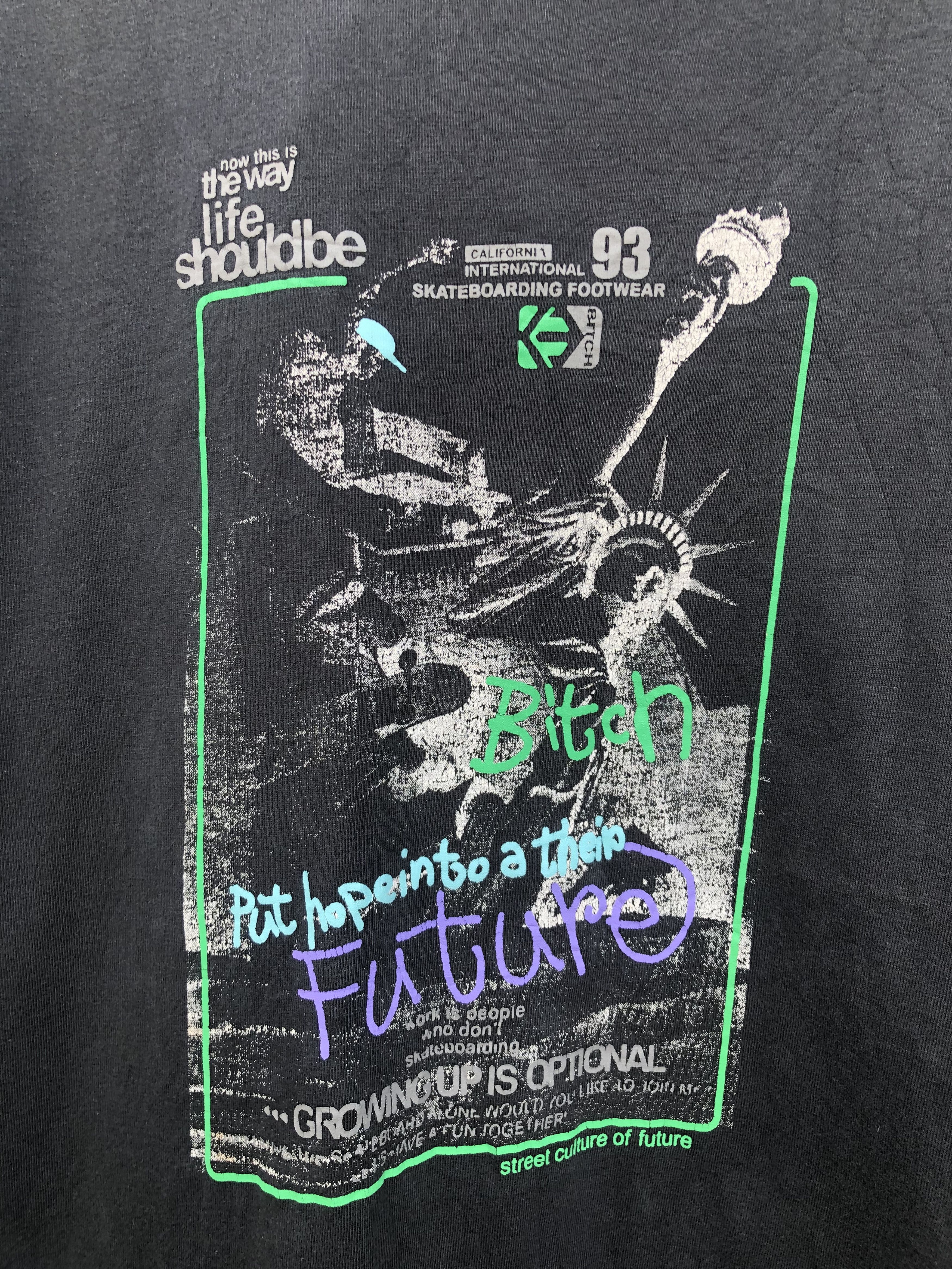 Blind Skateboards Vintage Bitch Skateboards Future Art Tshirt Size US M / EU 48-50 / 2 - 5 Thumbnail