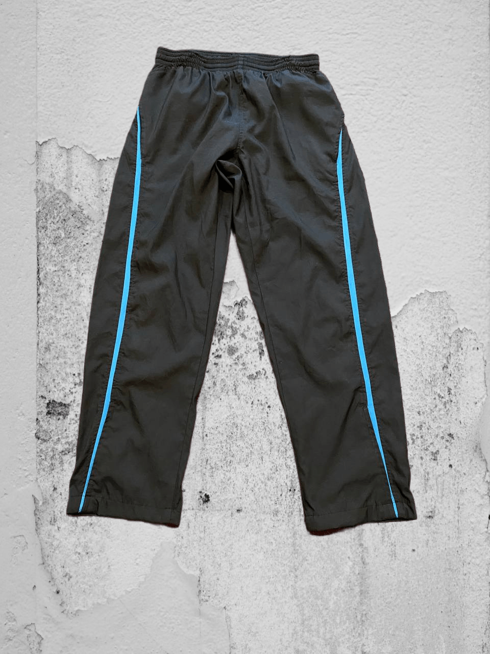 Nike Y2K Vintage Casual Pants Nike Streetwear Size US 32 / EU 48 - 1 Thumbnail