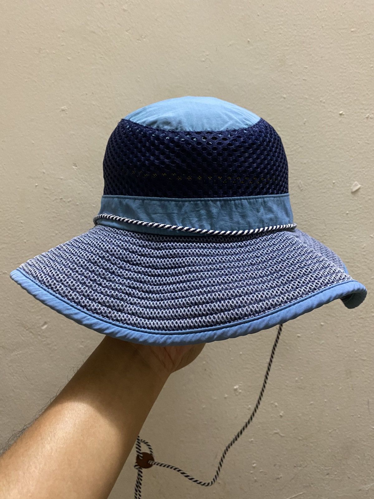 Salomon × Vintage Vintage SalomonOutdoor Bucket Hat Size ONE SIZE - 1 Thumbnail