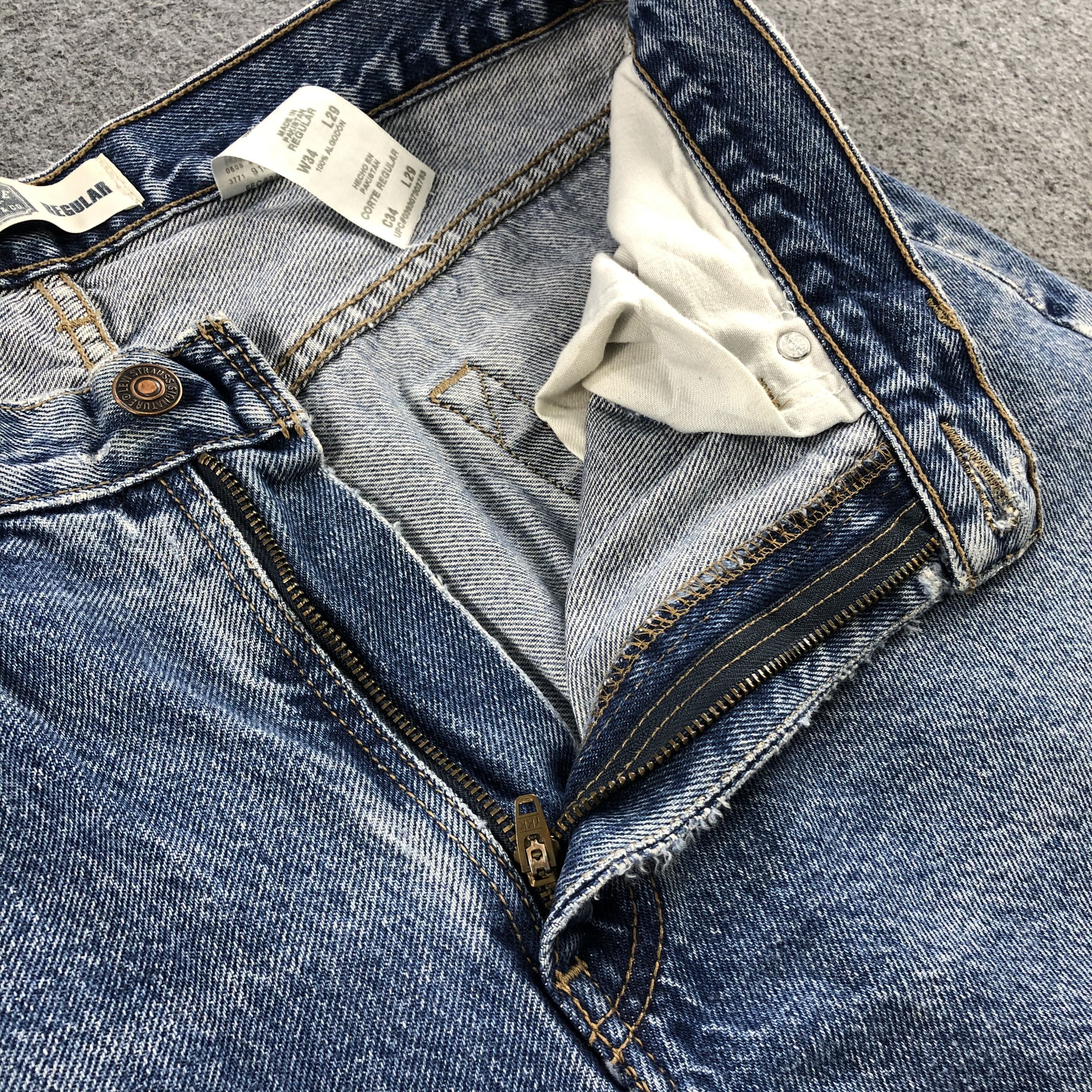 Levi's Vintage Blue Wash Levis Jeans-J1695 Size US 34 / EU 50 - 12 Thumbnail