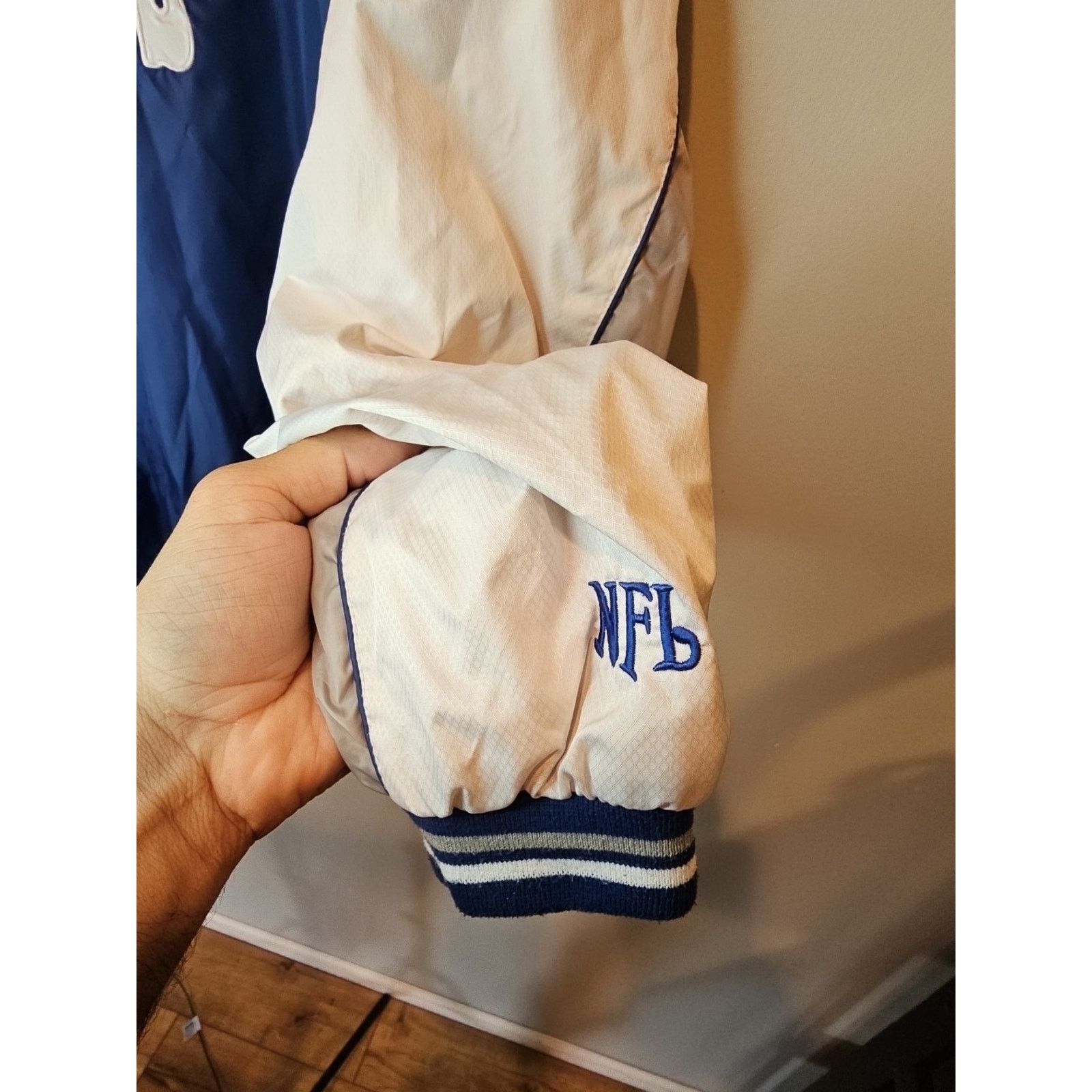 NFL Indianapolis Colts Jacket Windbreaker Mens XL NFL Team GIII Size US XL / EU 56 / 4 - 4 Thumbnail