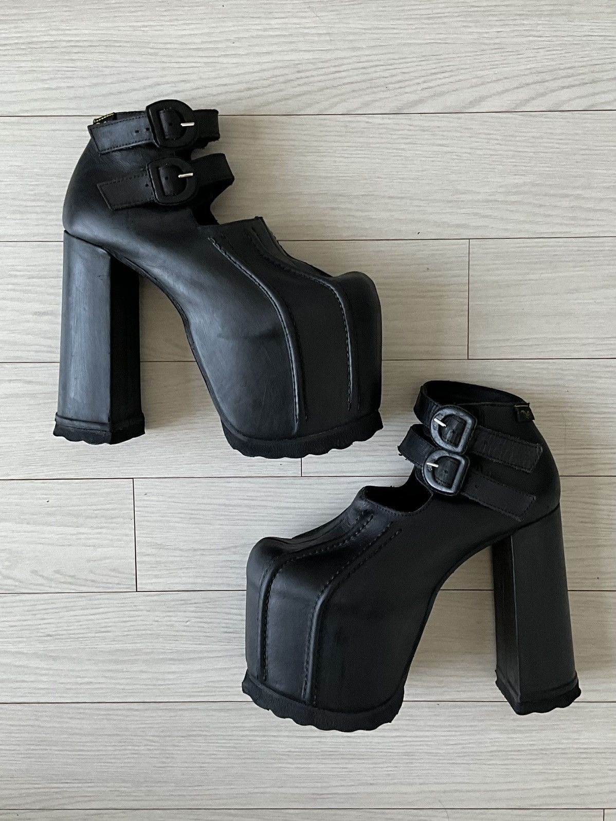 Buffalo London Vintage Buffalo Platform Boots Size US 7 / IT 37 - 4 Thumbnail