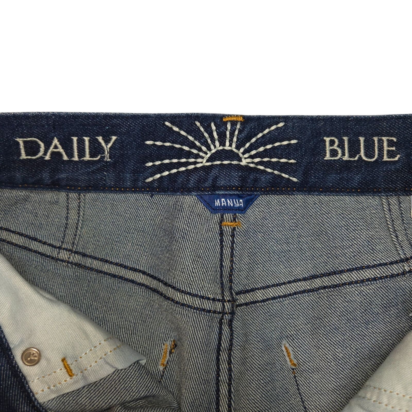 AG Adriano Goldschmied NWT Daily Blue Adriano Goldschmied Straight Jeans Sz. 26 Size 26" / US 2 / IT 38 - 11 Thumbnail