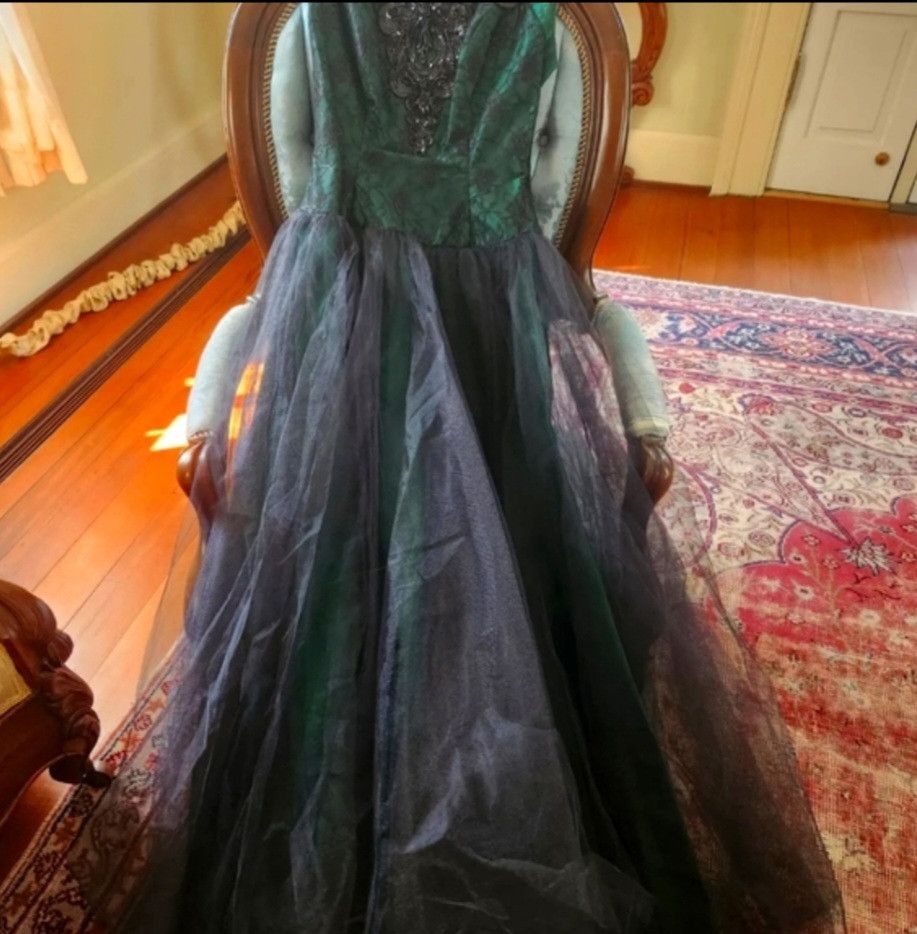 Other Vintage Gothic Loralie Gown Size M / US 6-8 / IT 42-44 - 7 Thumbnail
