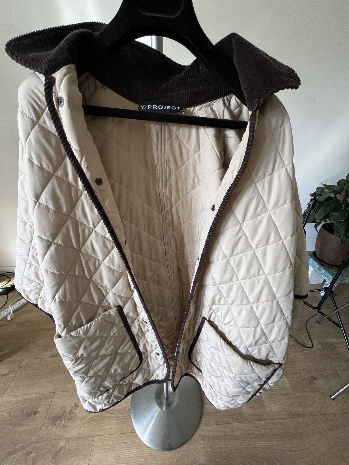 Y/Project Y/Project Quilted Oversized Cape Jacket – Ivory / Brown Trim Size US XL / EU 56 / 4 - 4 Thumbnail