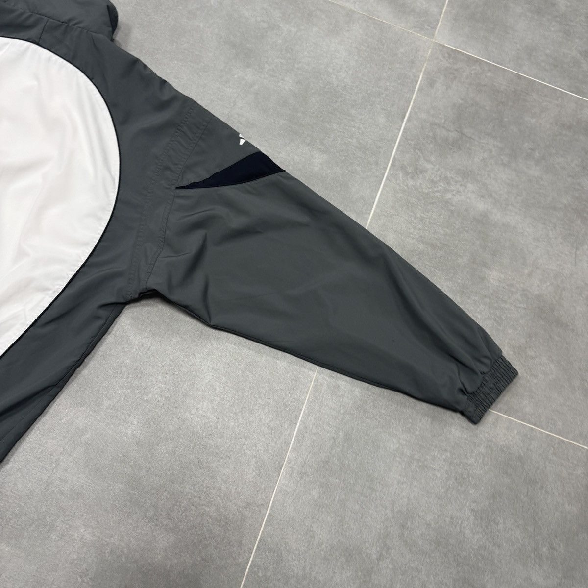 Adidas Vintage Adidas Track Suit Set Pants / Jacket 90s Men Size L Size US L / EU 52-54 / 3 - 19 Thumbnail