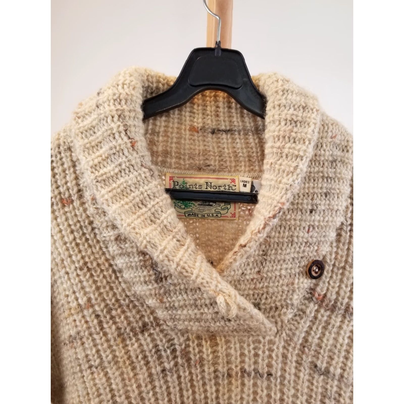 Vintage VINTAGE NORTH POINT ShEWl COLLAR WOOL SWEATER M WOMEN'S MEDIUM Beige Pullover 80's 18/18 23" SHLD TO CUFF 23" TOP TO BOTTOM Mens Womens Girls Boys Size M / US 6-8 / IT 42-44 - 2 Thumbnail