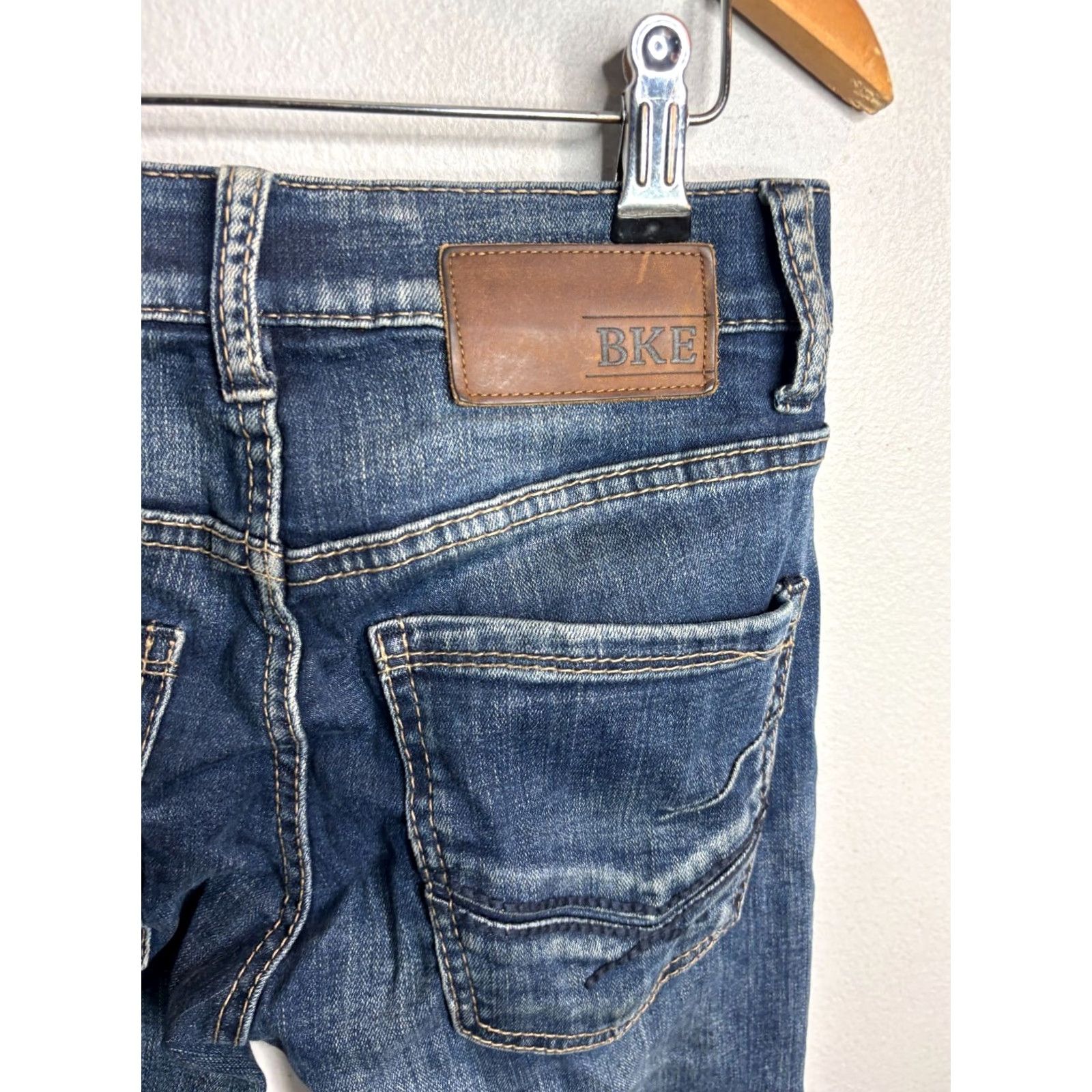 Vintage Buckle BKE Aiden Jeans Mens 26R Dark Wash Denim 5-Pocket Straight Distressed Western Modern Buckle Brand Buckle Bke Mens Jeans 26 Dark Blue Size US 26 / EU 42 - 2 Thumbnail