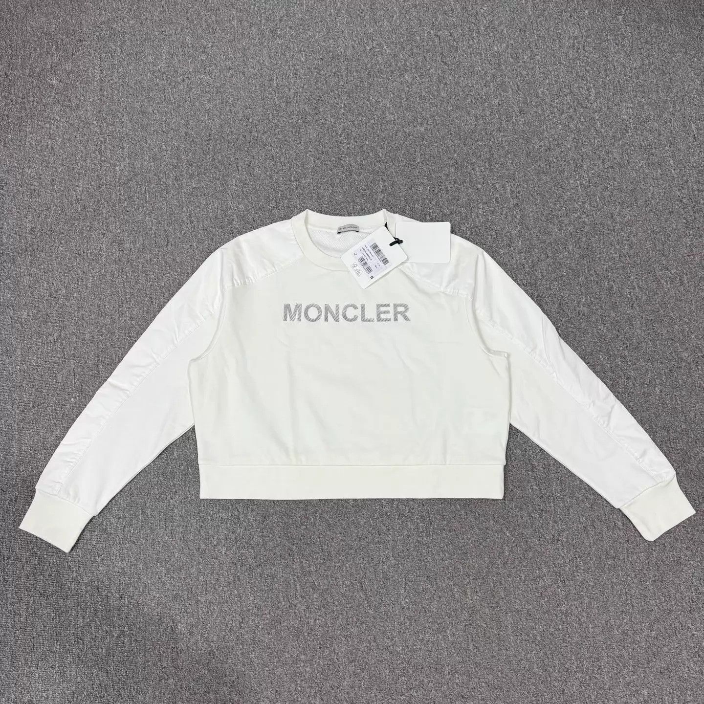 Moncler Moncler New Chest Logo Hoodie NWT L Size US L / EU 52-54 / 3 - 1 Thumbnail