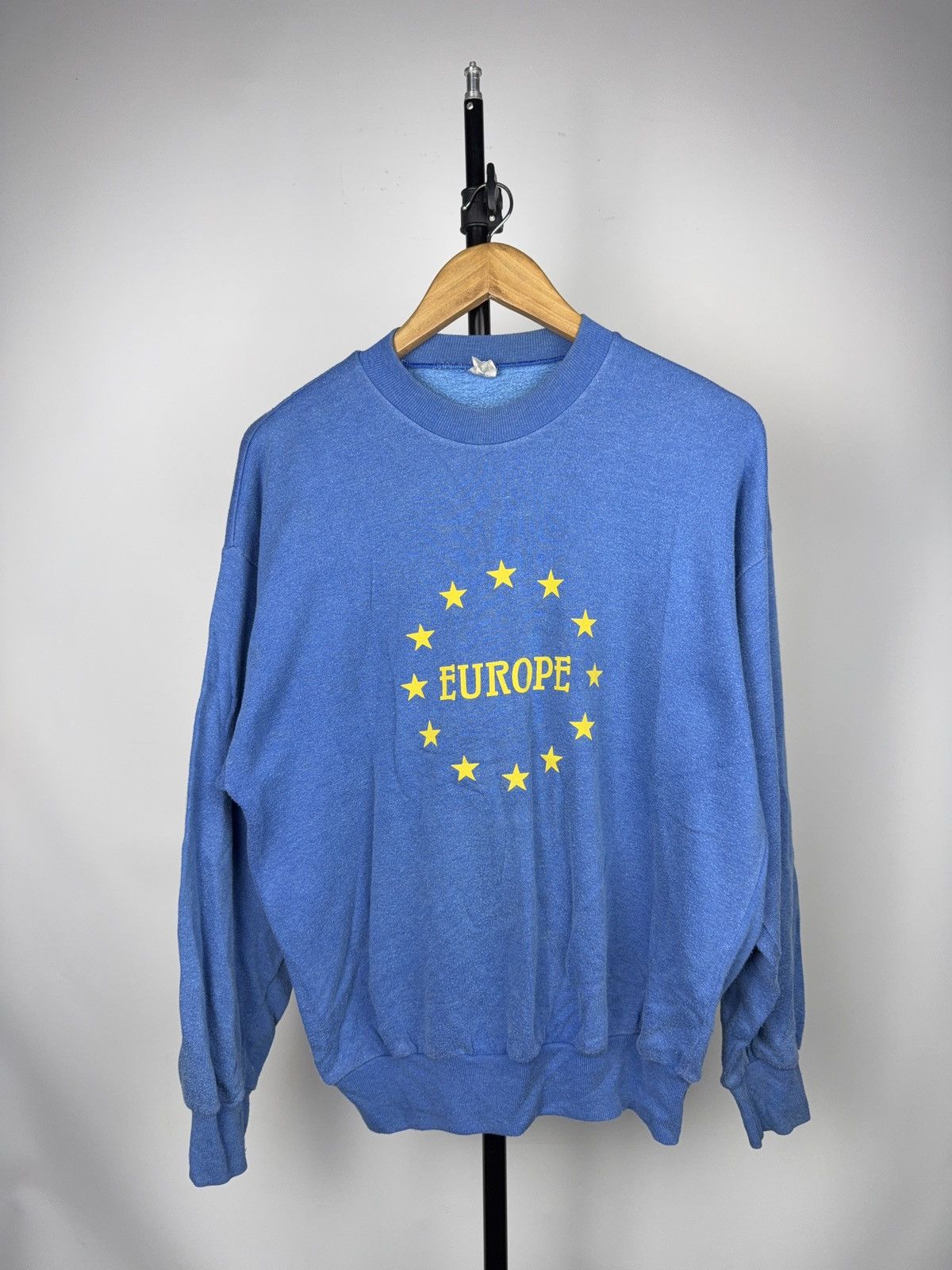 Vintage Vintage Retro 80s Europe EU Stars Blue Graphic Sweatshirt Size US M / EU 48-50 / 2 - 1 Thumbnail
