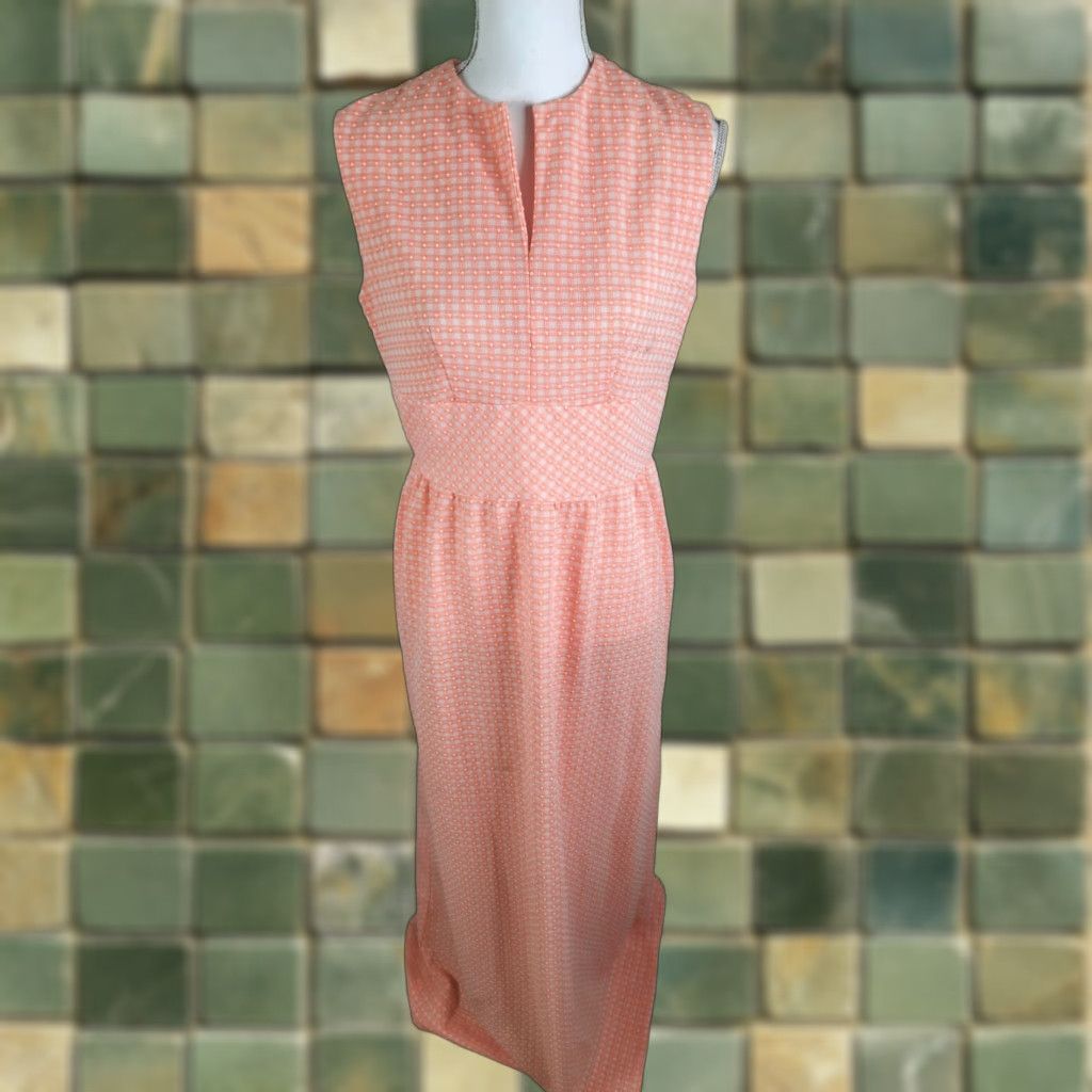 Vintage VINTAGE 60s 70s Textured Polyester Check Evening Gown Maxi Dress Coral Small Women’s Size S / US 4 / IT 40 - 1 Thumbnail