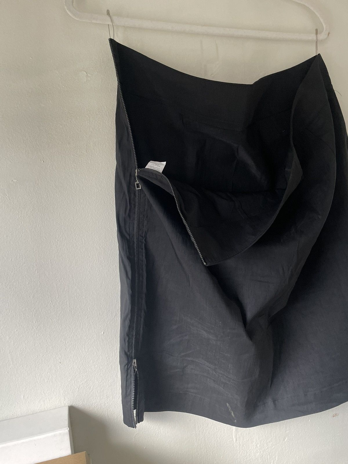 Sarah Pacini Sarah Pacini low rise midi skirt with wide zipper (M) Size 27" / US 4 / IT 40 - 3 Thumbnail