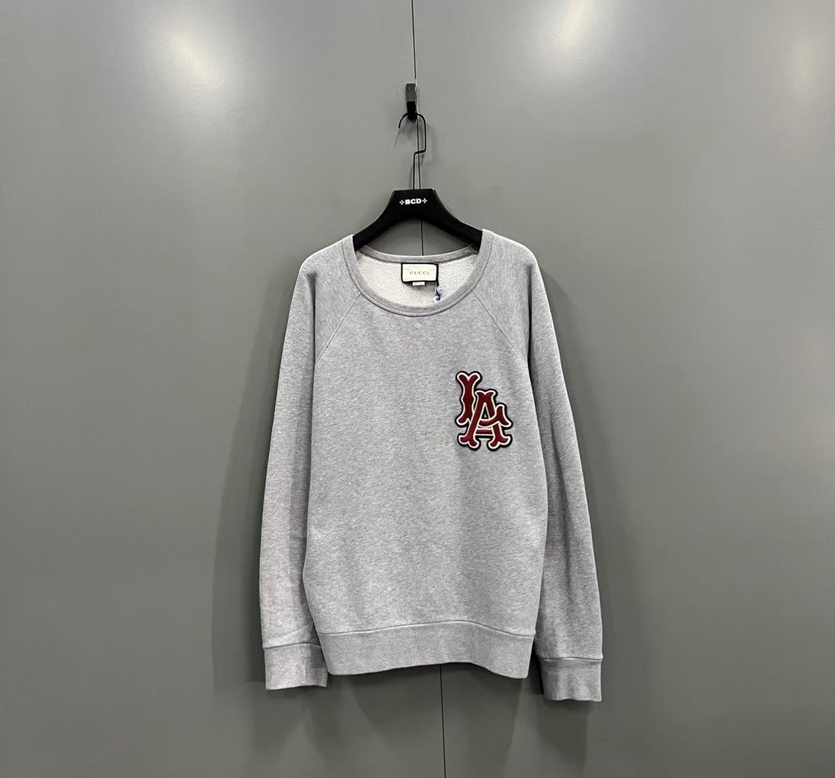 Gucci Gucci Back Letter Logo Sweatshirt J41 Size US L / EU 52-54 / 3 - 1 Thumbnail