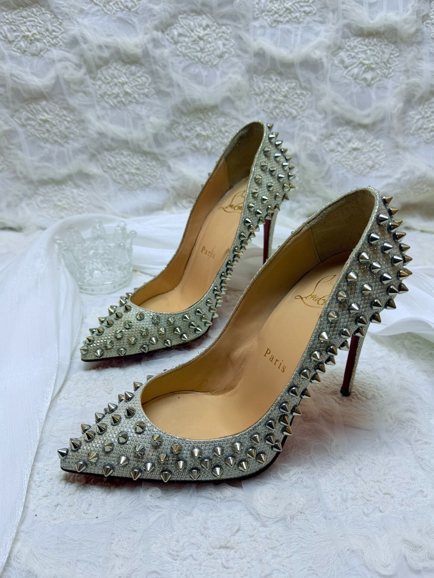 Christian Louboutin Christian Louboutin Silver Lowtop Sneakers us_5 Women Size US 5 / IT 35 - 1 Thumbnail