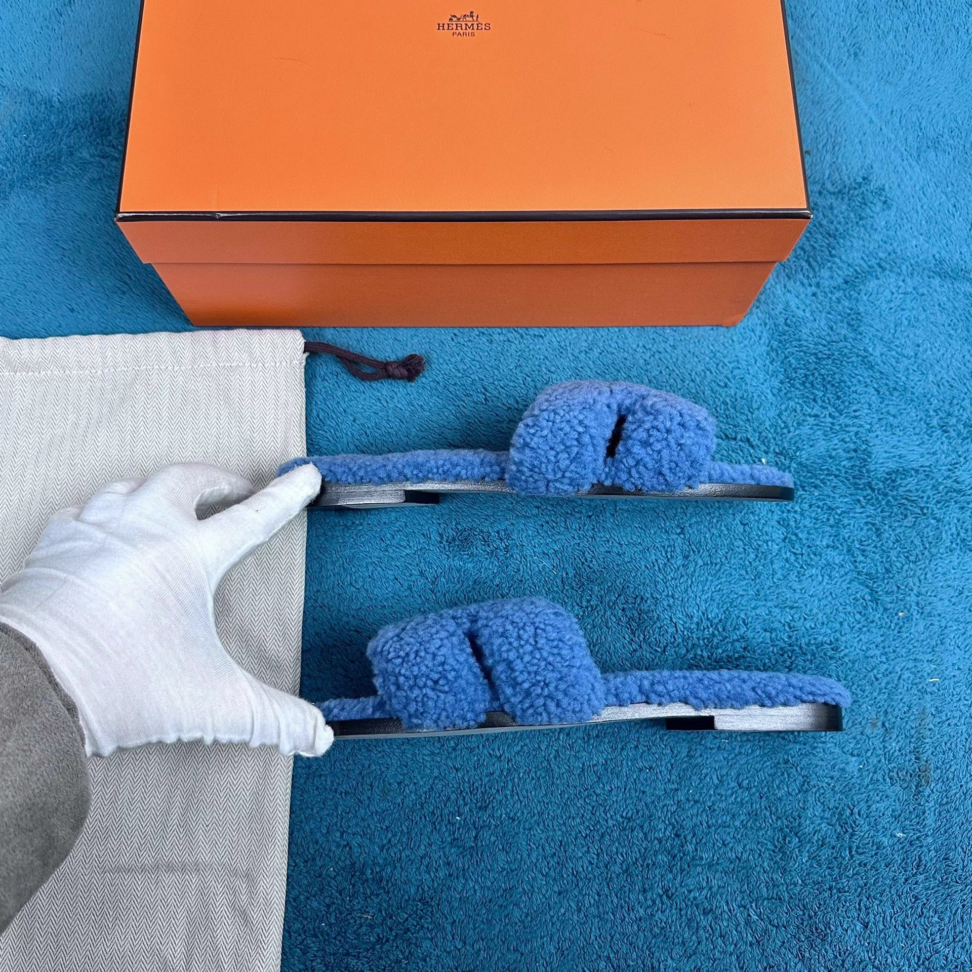 Hermes Hermès Oran Fluffy Slide Blue 38 New Size US 7 / IT 37 - 2 Thumbnail