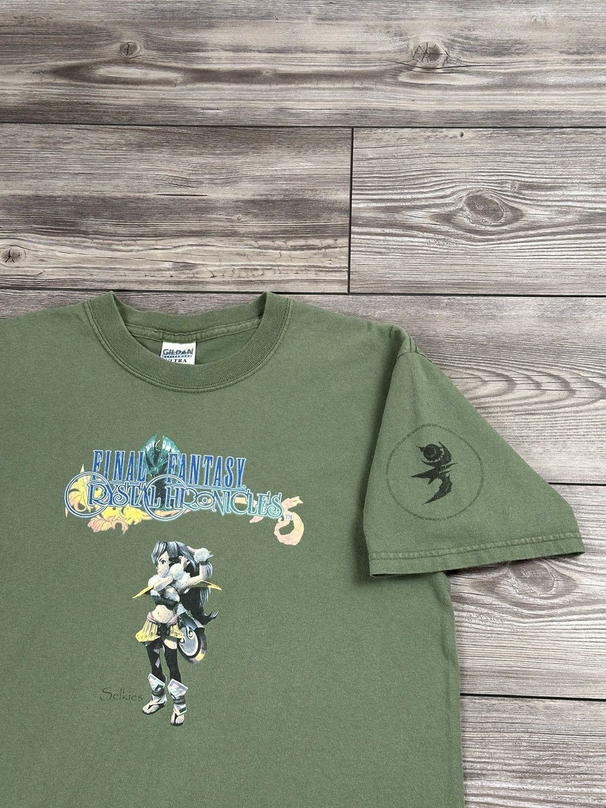 Nintendo Rare Y2K Final Fantasy Crystal Chronicles Gamecube T Shirt Size US M / EU 48-50 / 2 - 3 Thumbnail