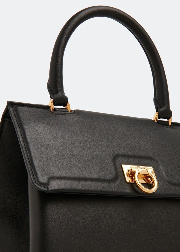 Salvatore Ferragamo o1s1rm0526 Size : OS / Shoulder Bag in Black Size ONE SIZE - 2 Thumbnail