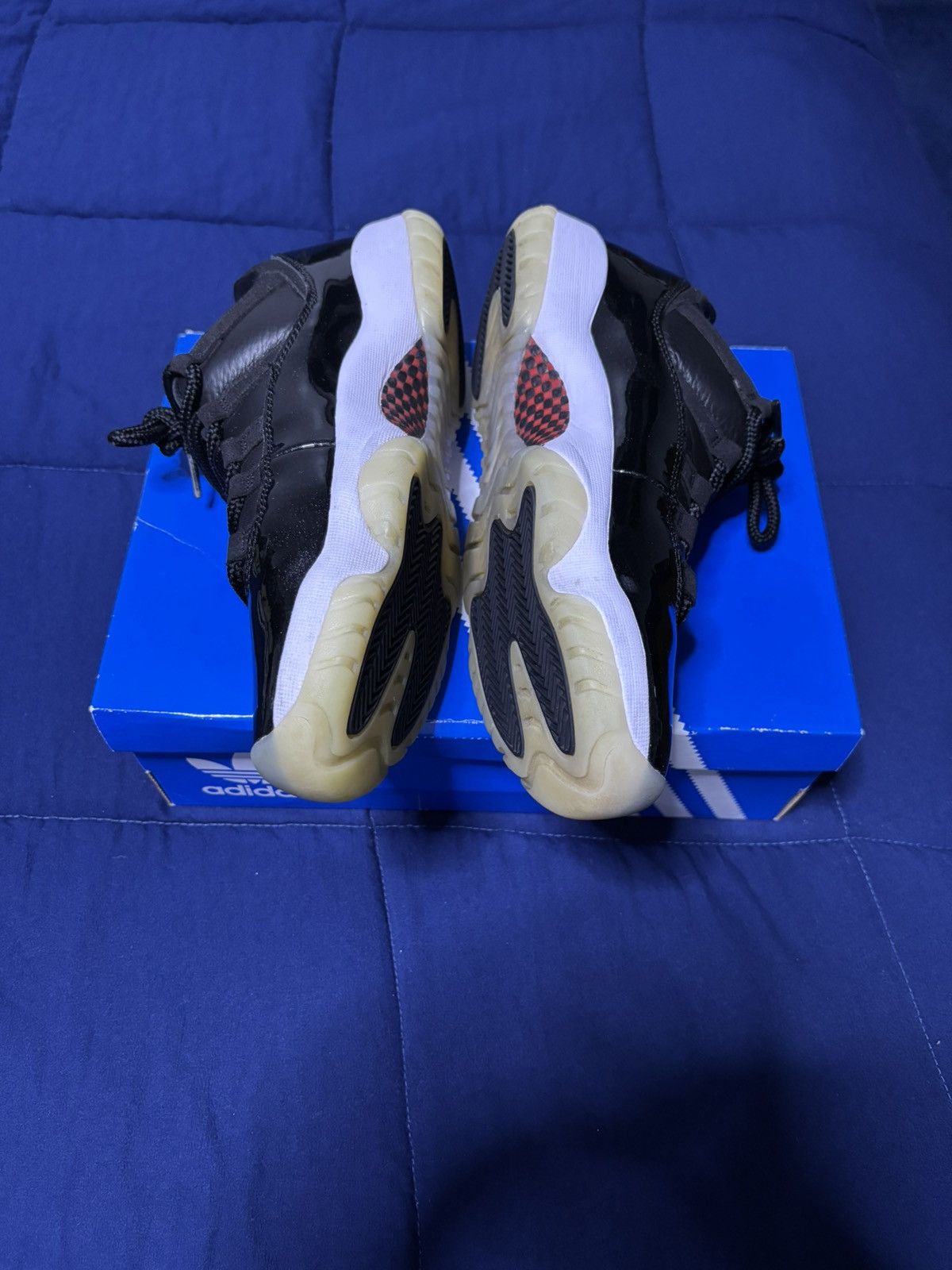 Jordan Brand Jordan 11 Retro Low 72-10 2022 Size 9.5 Size US 9.5 / EU 42-43 - 4 Thumbnail