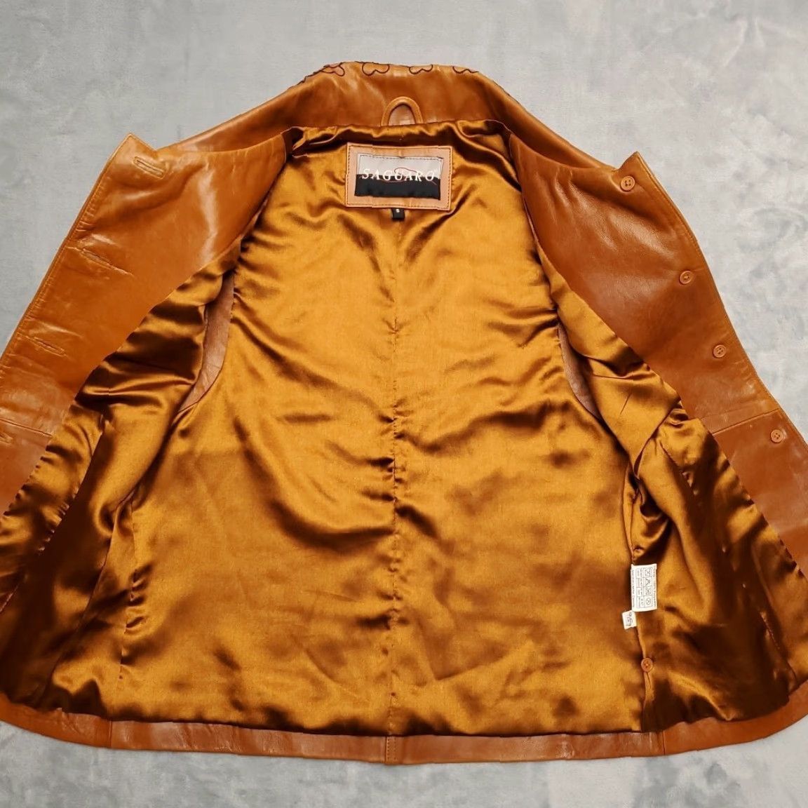 Vintage VINTAGE Saguaro Leather Vest Womens Small Embroidered Floral Button Up Western Brown Leather Vest Mid-Length Lined Satin Lining Casual Womens Size S / US 4 / IT 40 - 6 Thumbnail
