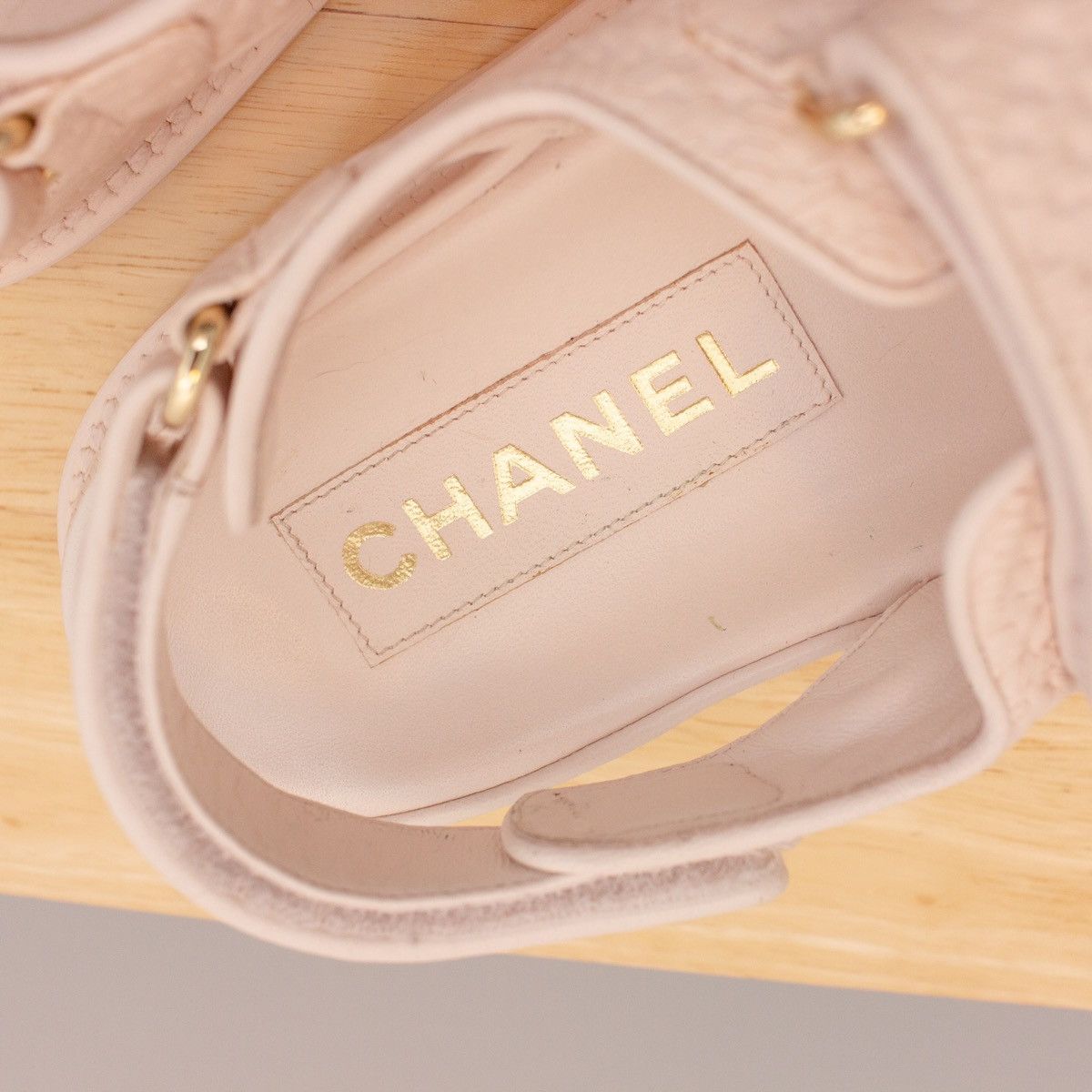Chanel CHANEL 2022 Calfskin Velcro Dad Medallion Sandals Pink 38.5C Size US 8.5 / IT 38.5 - 15 Thumbnail