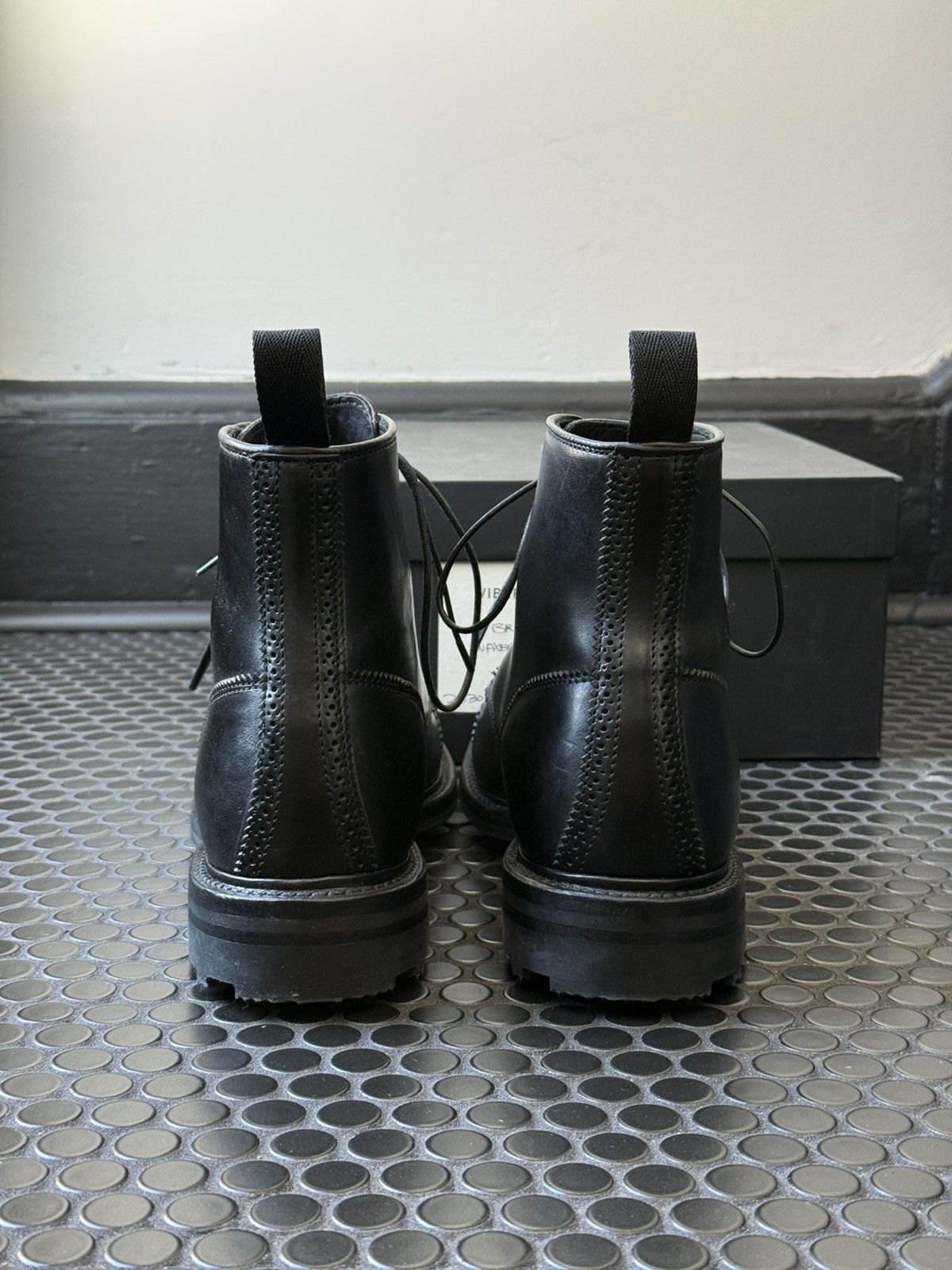 Viberg Viberg Shelby Sharp Brogue Boot in Waxed Black Horsebutt Size US 9 / EU 42 - 4 Thumbnail