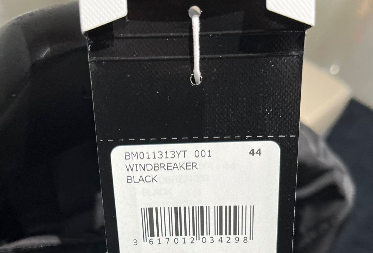 Givenchy oc11z0725 Windbreaker Jacket in Black Size US S / EU 44-46 / 1 - 6 Thumbnail