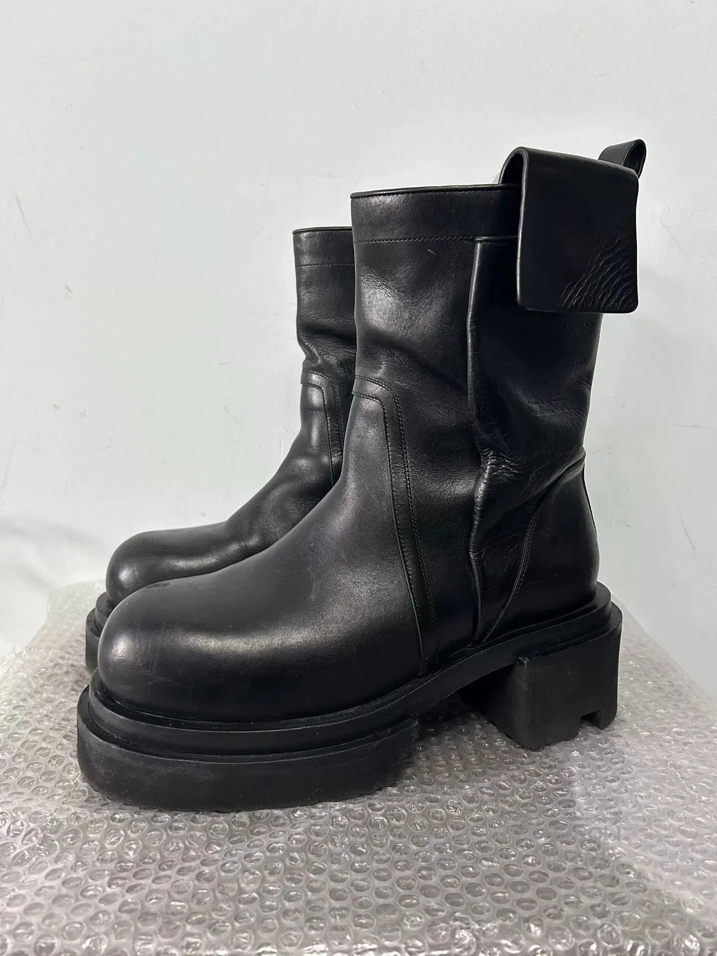 Rick Owens Rick Owens Bogun Chelsea Boots for Men. Size US 8 / EU 41 - 1 Thumbnail