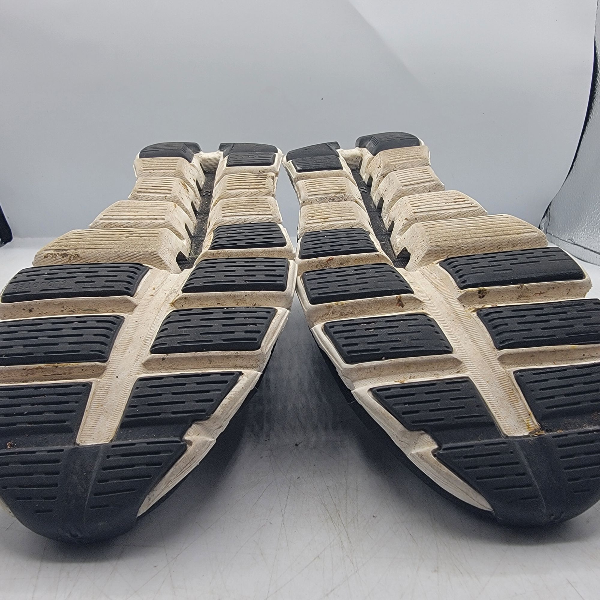 On On Cloud 5 Womens 7.5 Black Running Shoes Athletic Causal Co Size US 7.5 / IT 37.5 - 11 Thumbnail
