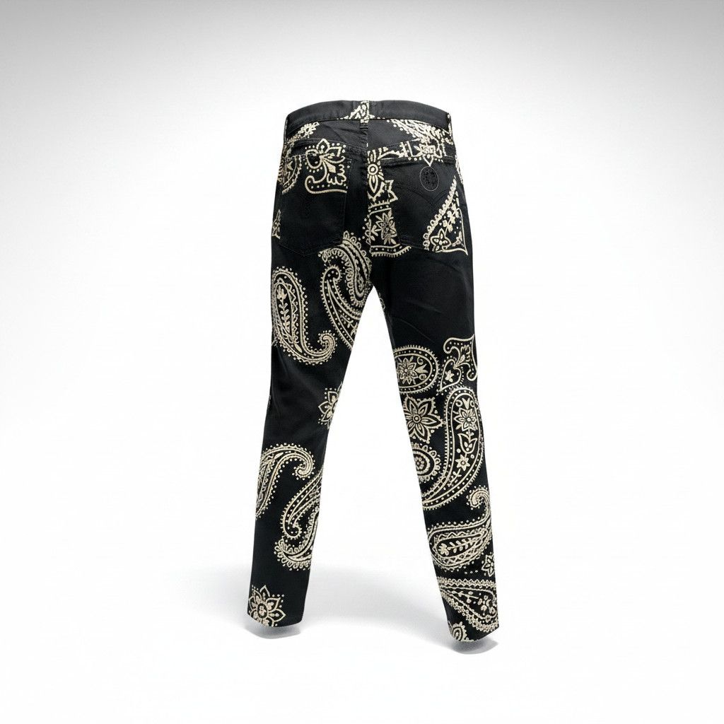 Moschino Vintage Moschino Bandana Print Jeans 90s Archival Peace Size 28" / US 6 / IT 42 - 2 Thumbnail