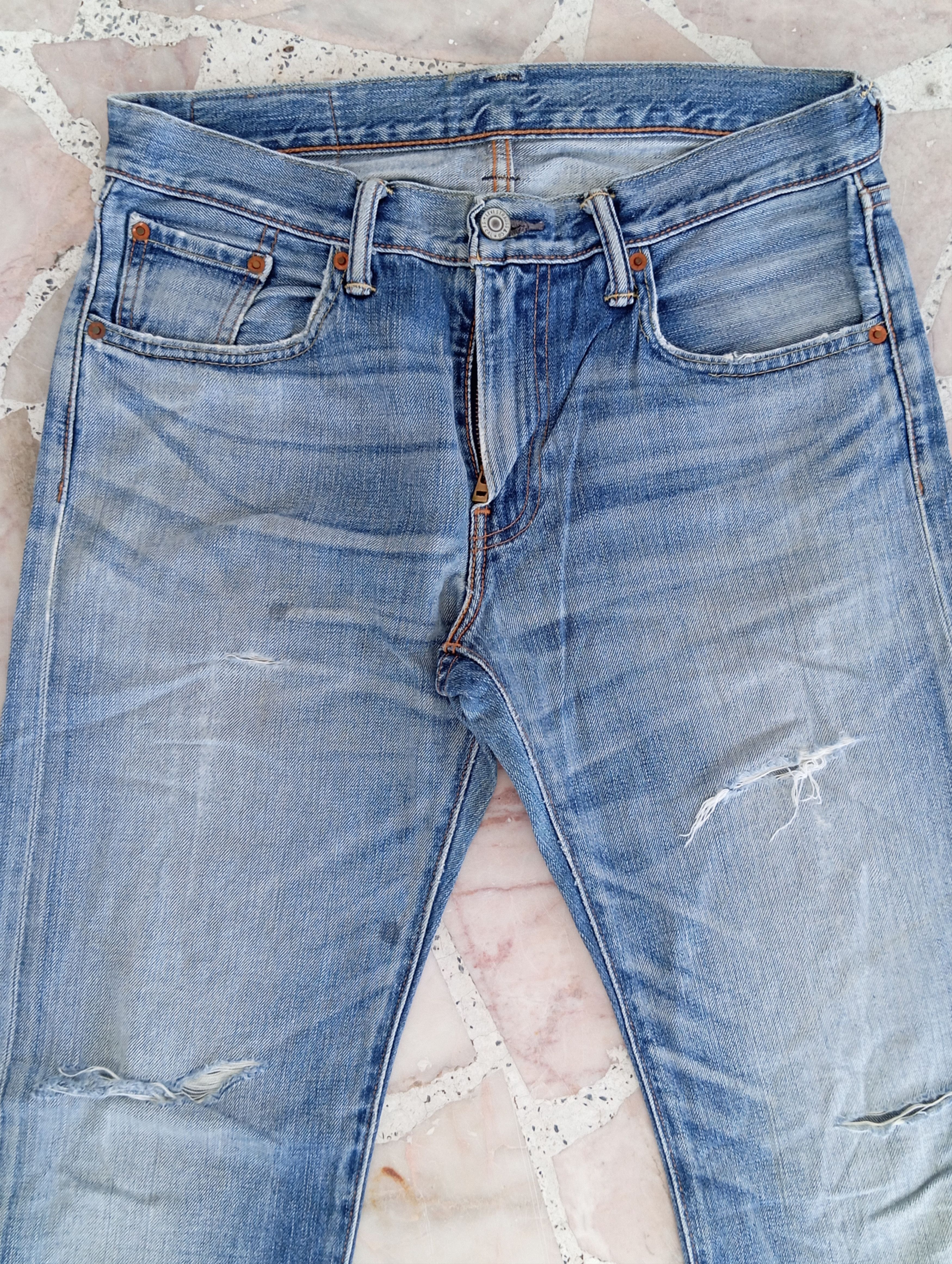Levi's × Vintage Fair Distressed Levis Vintage Denim light blue with 502 tab Size US 31 - 2 Thumbnail
