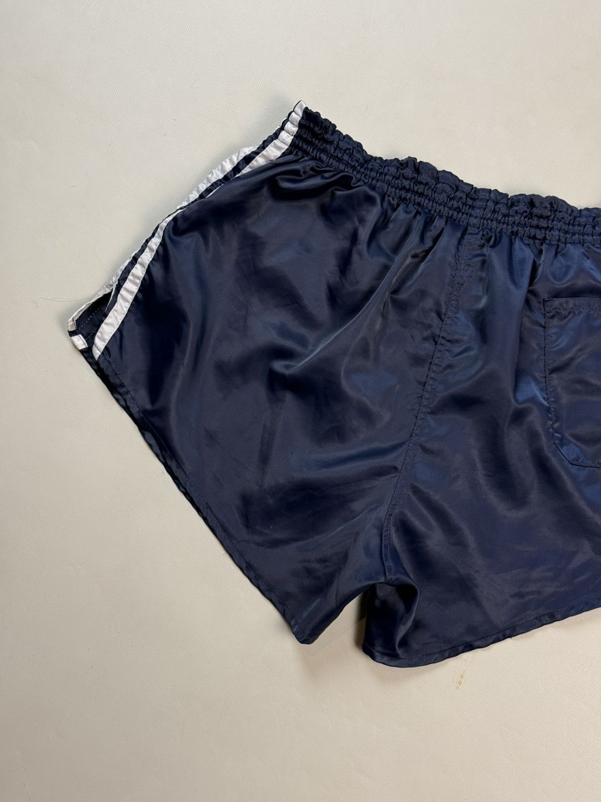 Adidas Adidas Vintage 80s 90s Nylon Soccer Fottball Shorts Germany Size US 34 / EU 50 - 17 Thumbnail